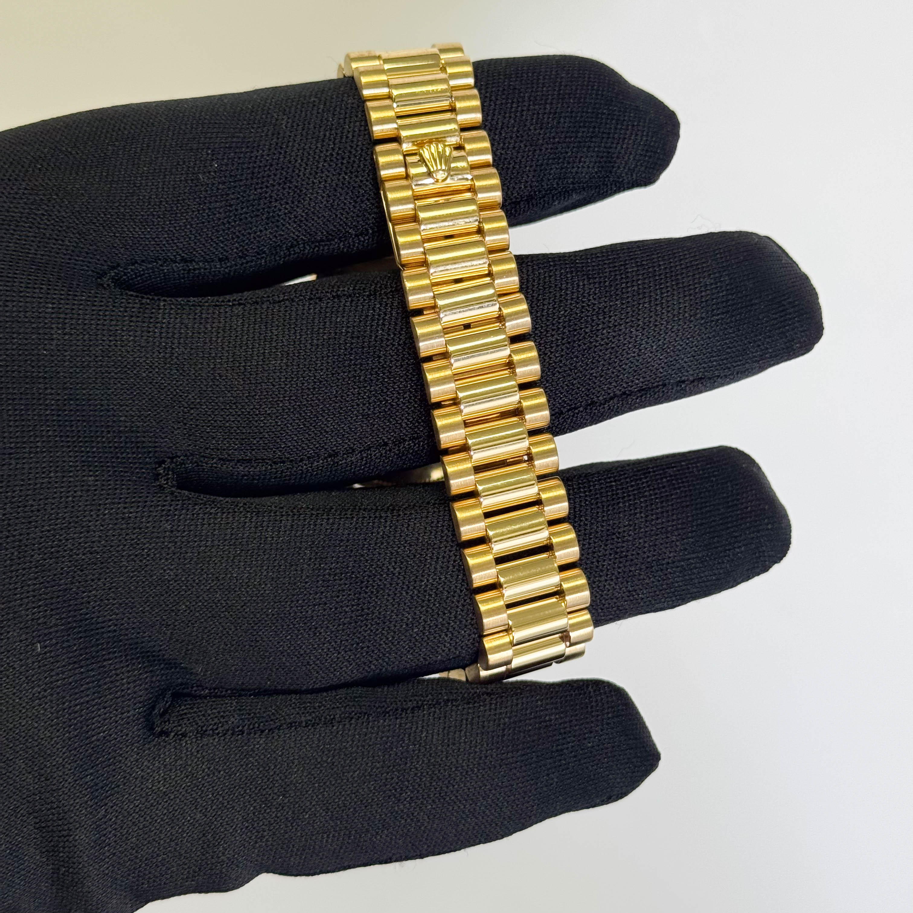 Rolex Datejust 31mm Champagne Dial Watch Ref# 68278 - Happy Jewelers Fine Jewelry Lifetime Warranty