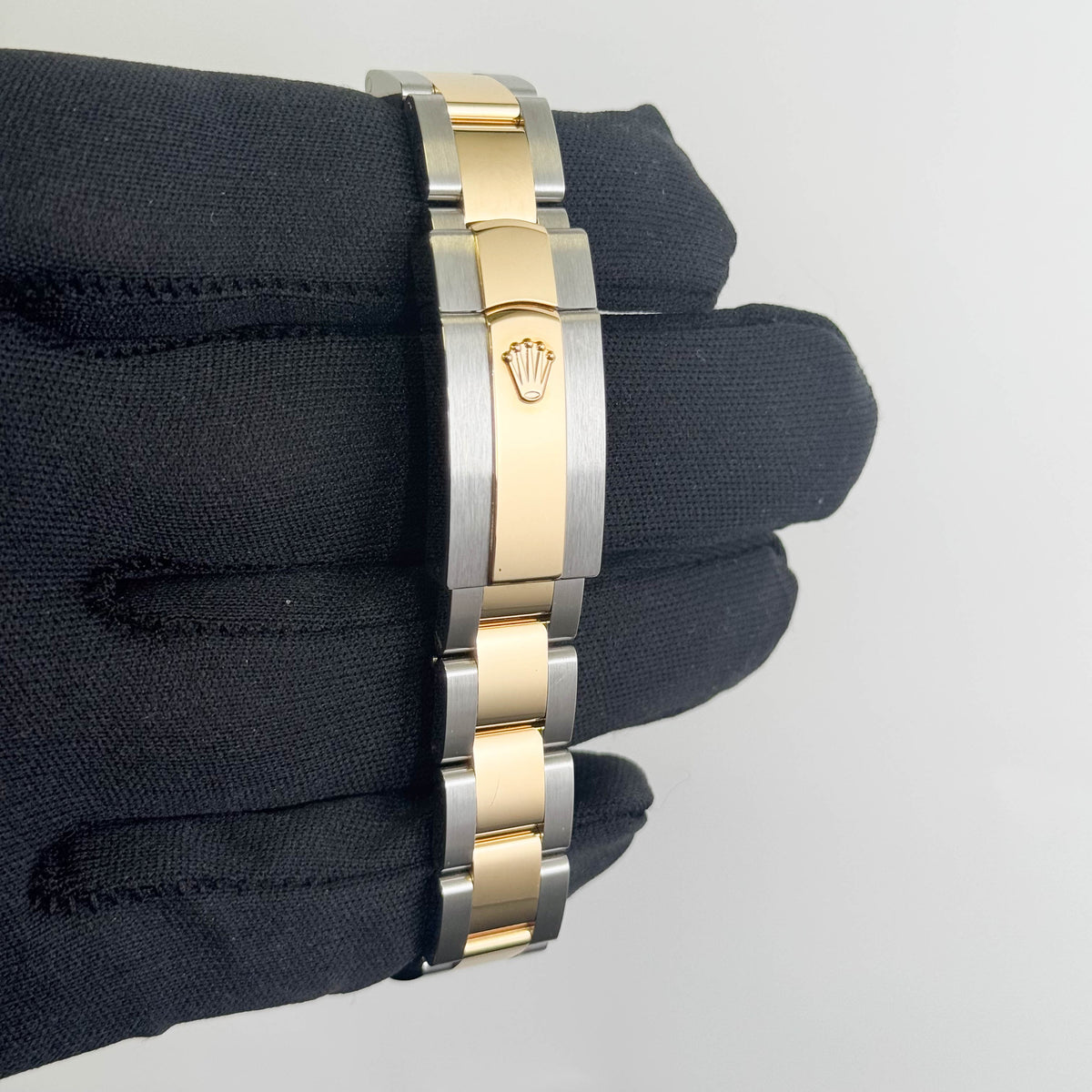 Rolex Datejust 31mm Silver Dial Watch Ref# 278273 - Happy Jewelers Fine Jewelry Lifetime Warranty