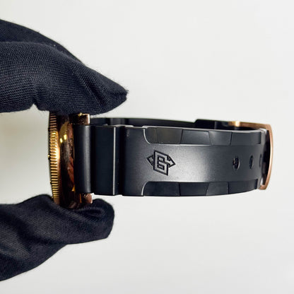 Panerai Luminor Submersible Oro Roso 42mm Black Dial Watch Ref# PAM00684 - Happy Jewelers Fine Jewelry Lifetime Warranty