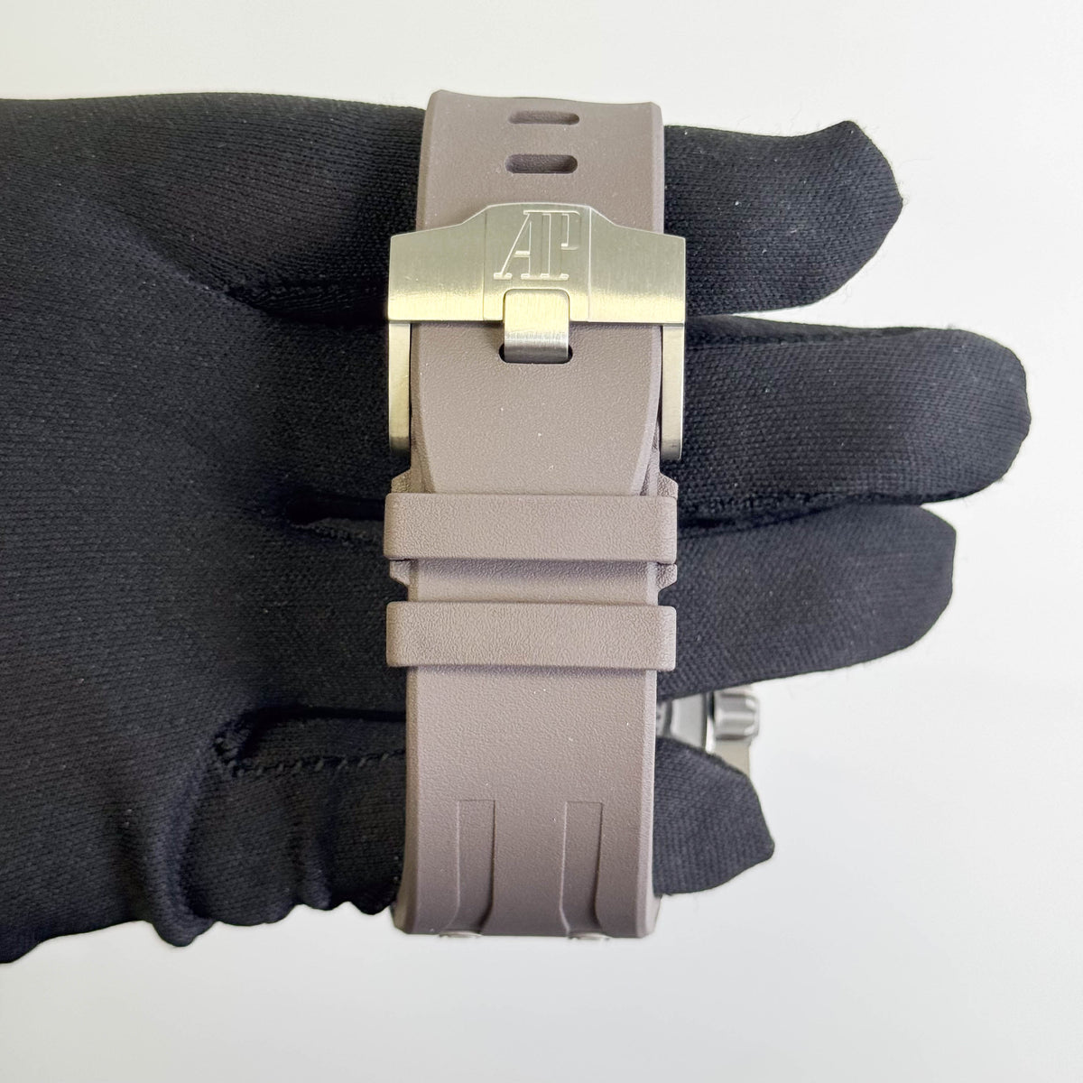 Audemars Piguet Royal Oak 44mm Grey Dial Watch Ref# 26568IM.OO.A004CA.01
