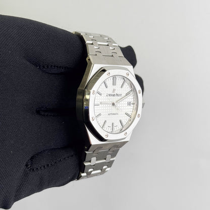 Audemars Piguet Royal Oak 37mm White Dial Watch Ref# 15450ST.OO.1256ST.01