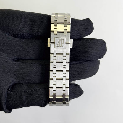 Audemars Piguet Royal Oak 37mm White Dial Watch Ref# 15450ST.OO.1256ST.01