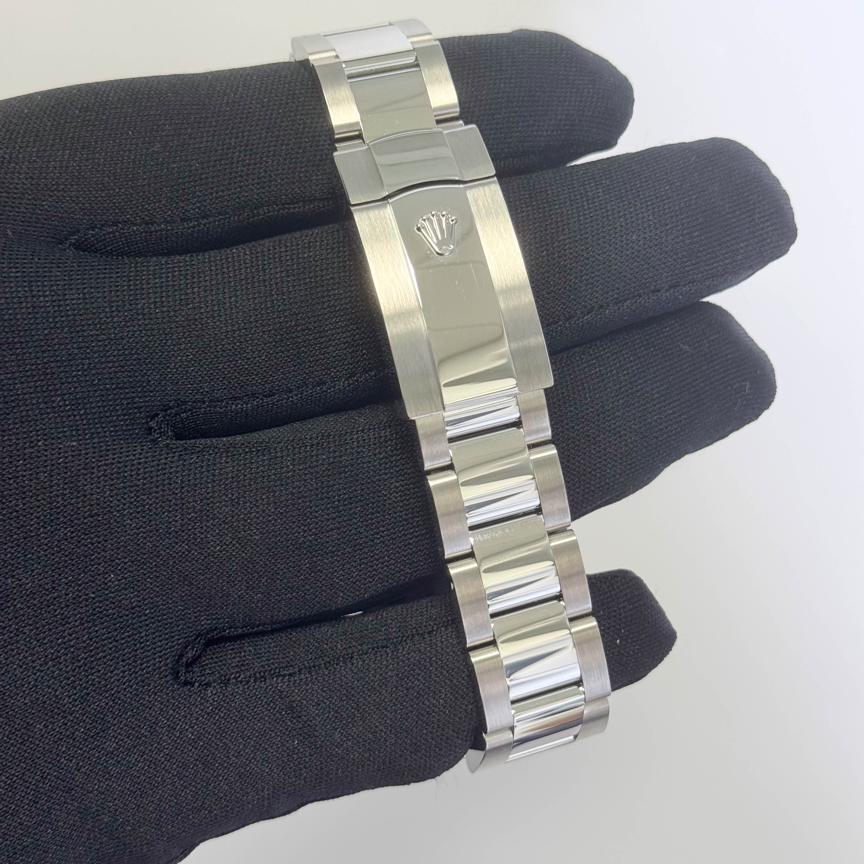 Rolex Datejust 41mm Green Dial Watch Ref# 126300