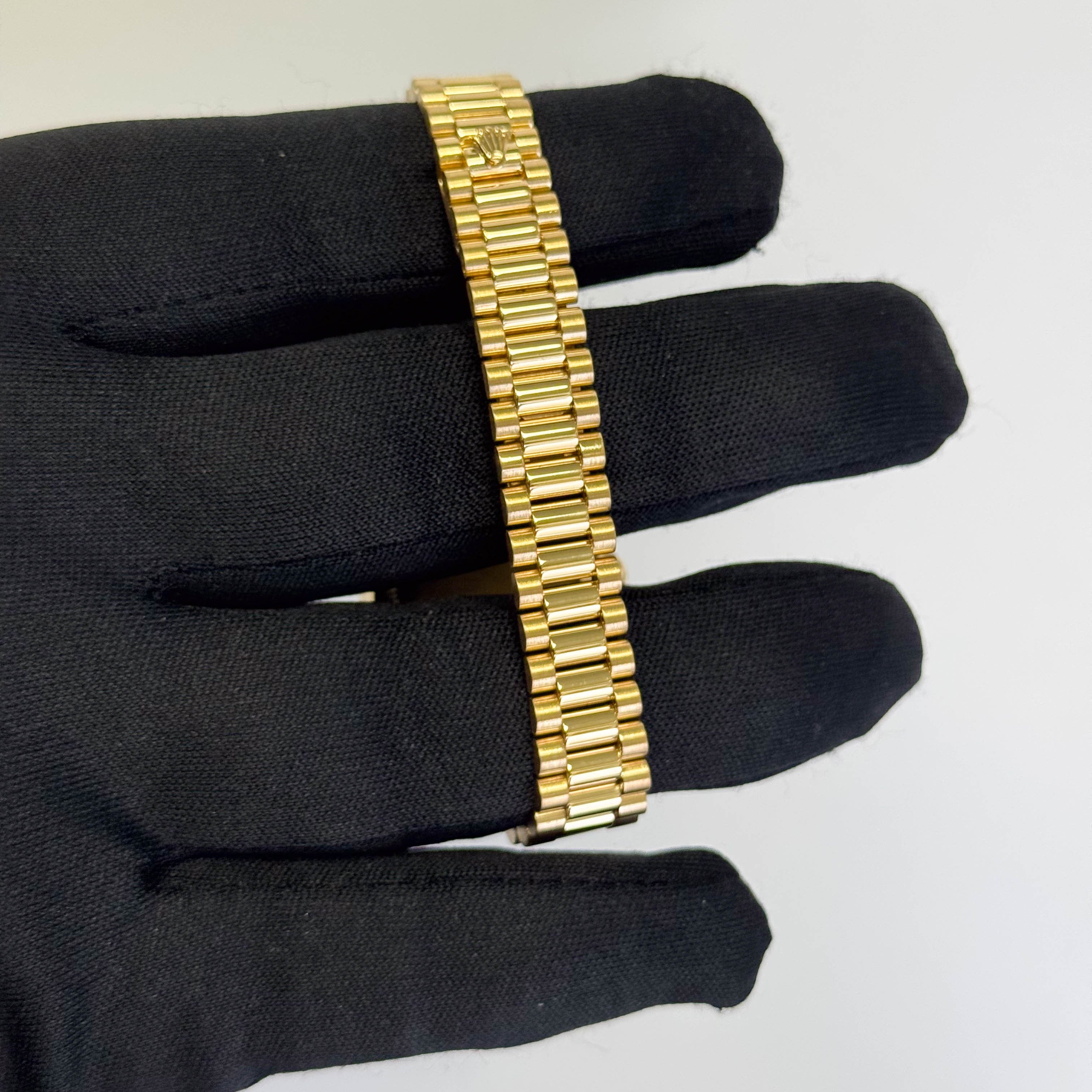 Rolex Datejust 26mm Champagne Dial Watch Ref# 69178 - Happy Jewelers Fine Jewelry Lifetime Warranty