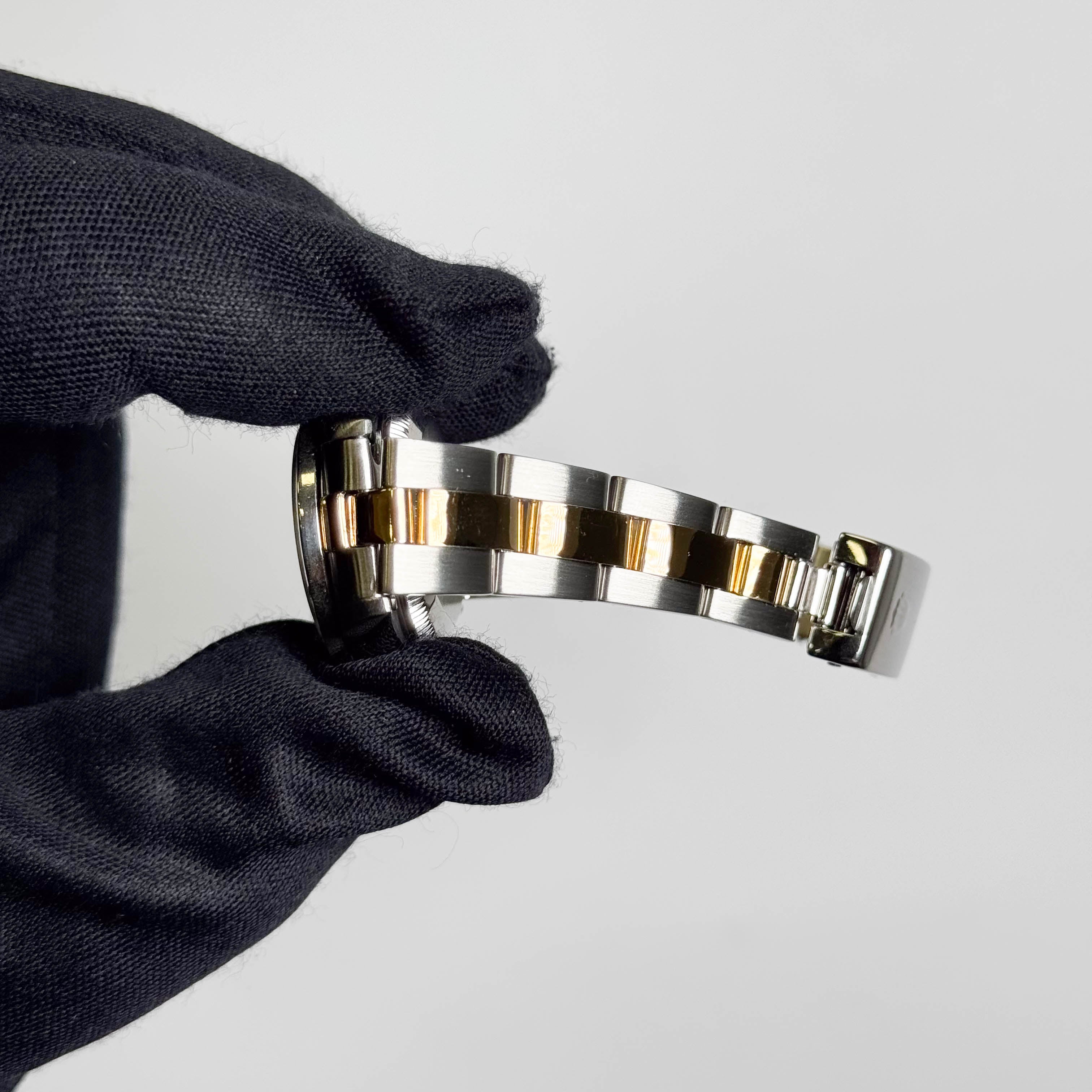 Rolex Datejust 26mm MOP Dial Watch Ref# 79163 - Happy Jewelers Fine Jewelry Lifetime Warranty