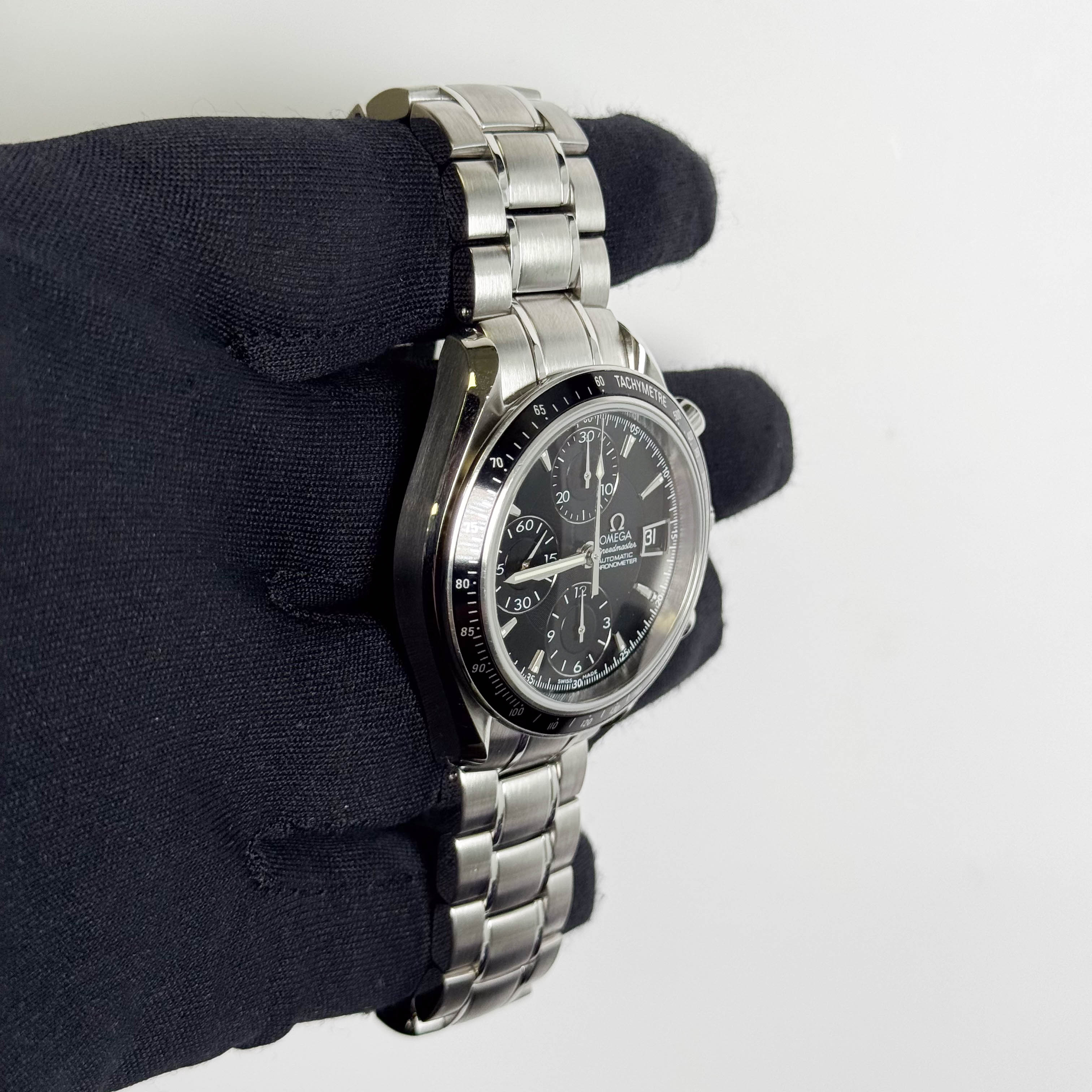 Omega Speedmaster Date 40mm Black Dial Watch Ref# 3210.50.00 - Happy Jewelers Fine Jewelry Lifetime Warranty