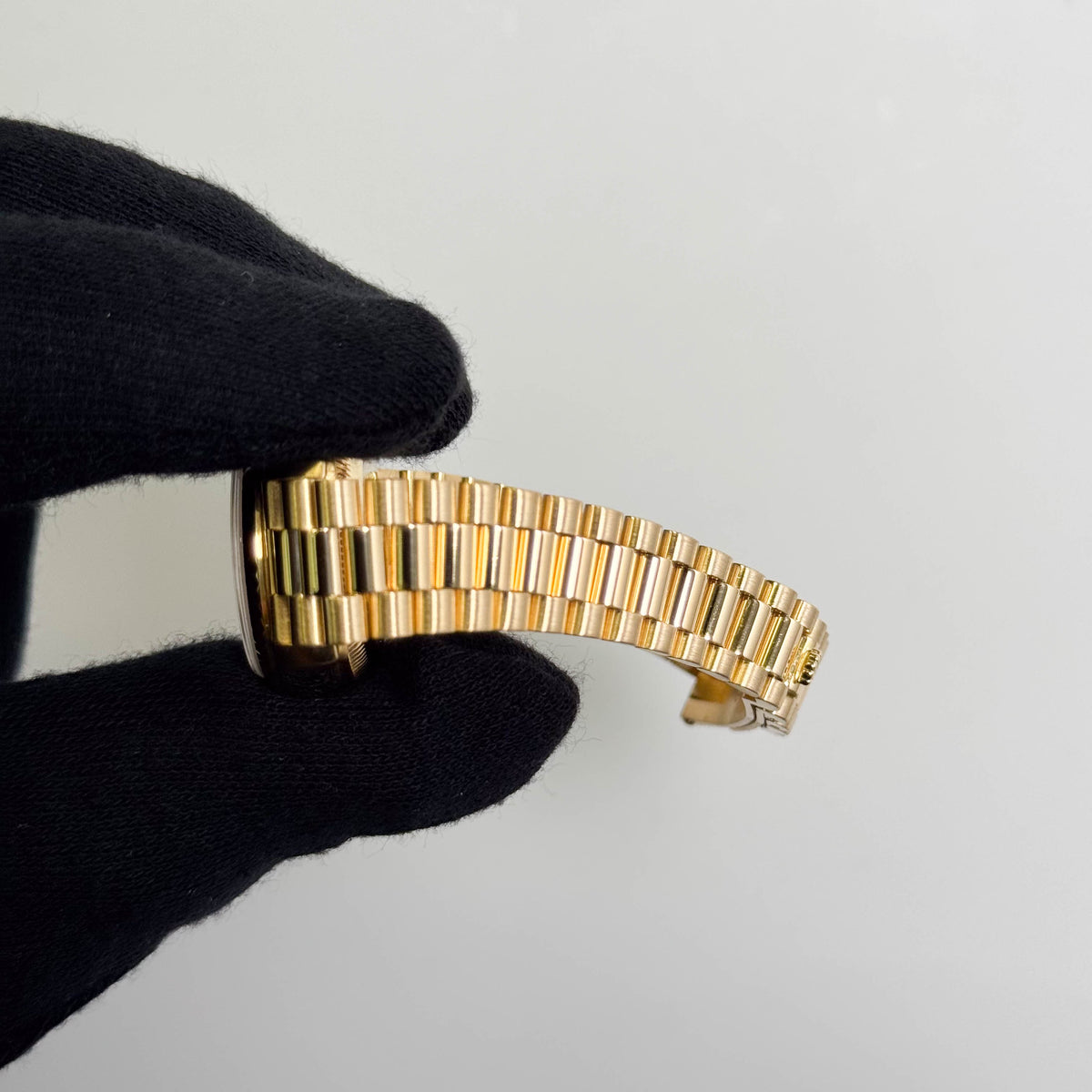 Rolex Datejust 26mm Champagne Dial Watch Ref# 69178