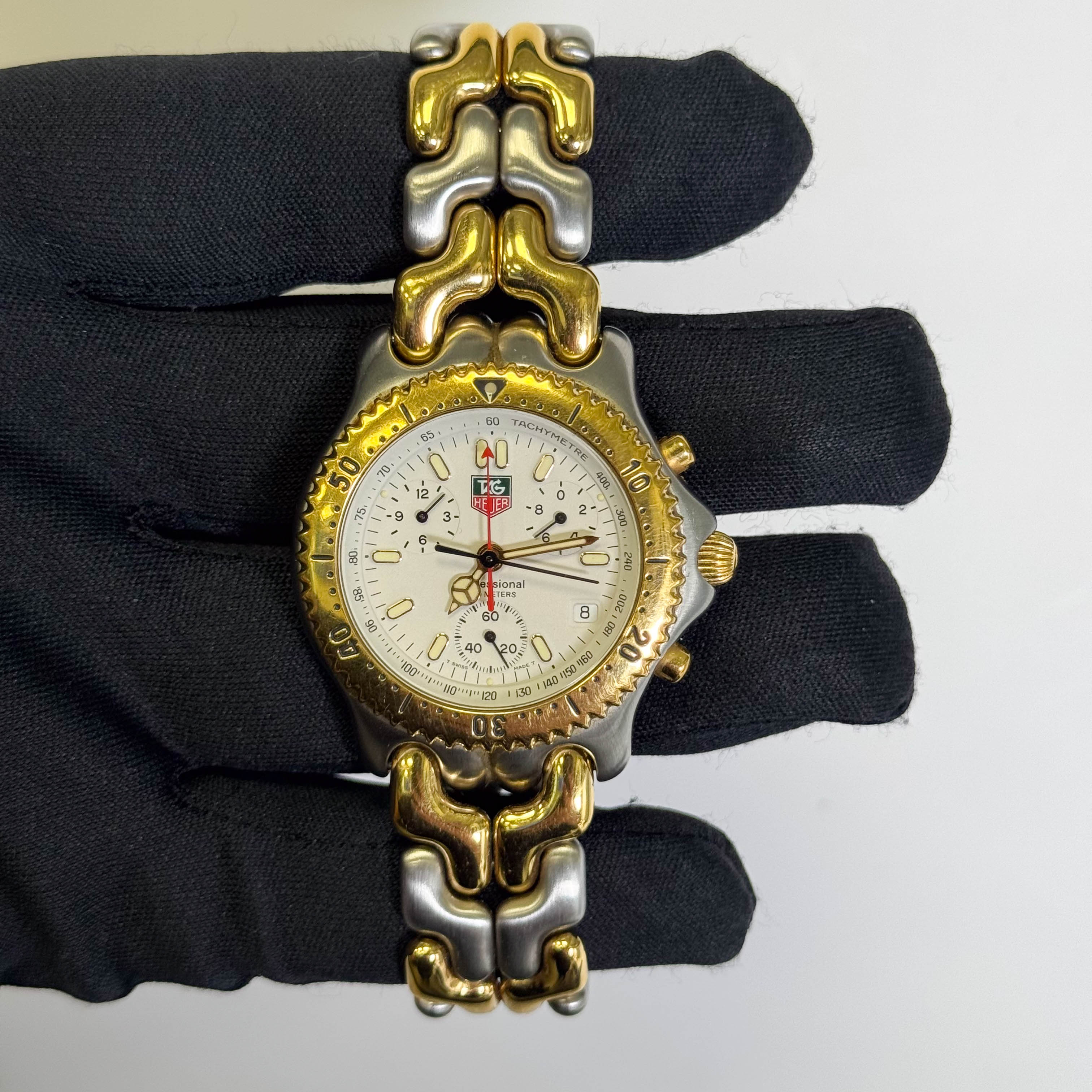 Tag Heuer SEL 39mm White Dial Watch Ref# CG1120-0