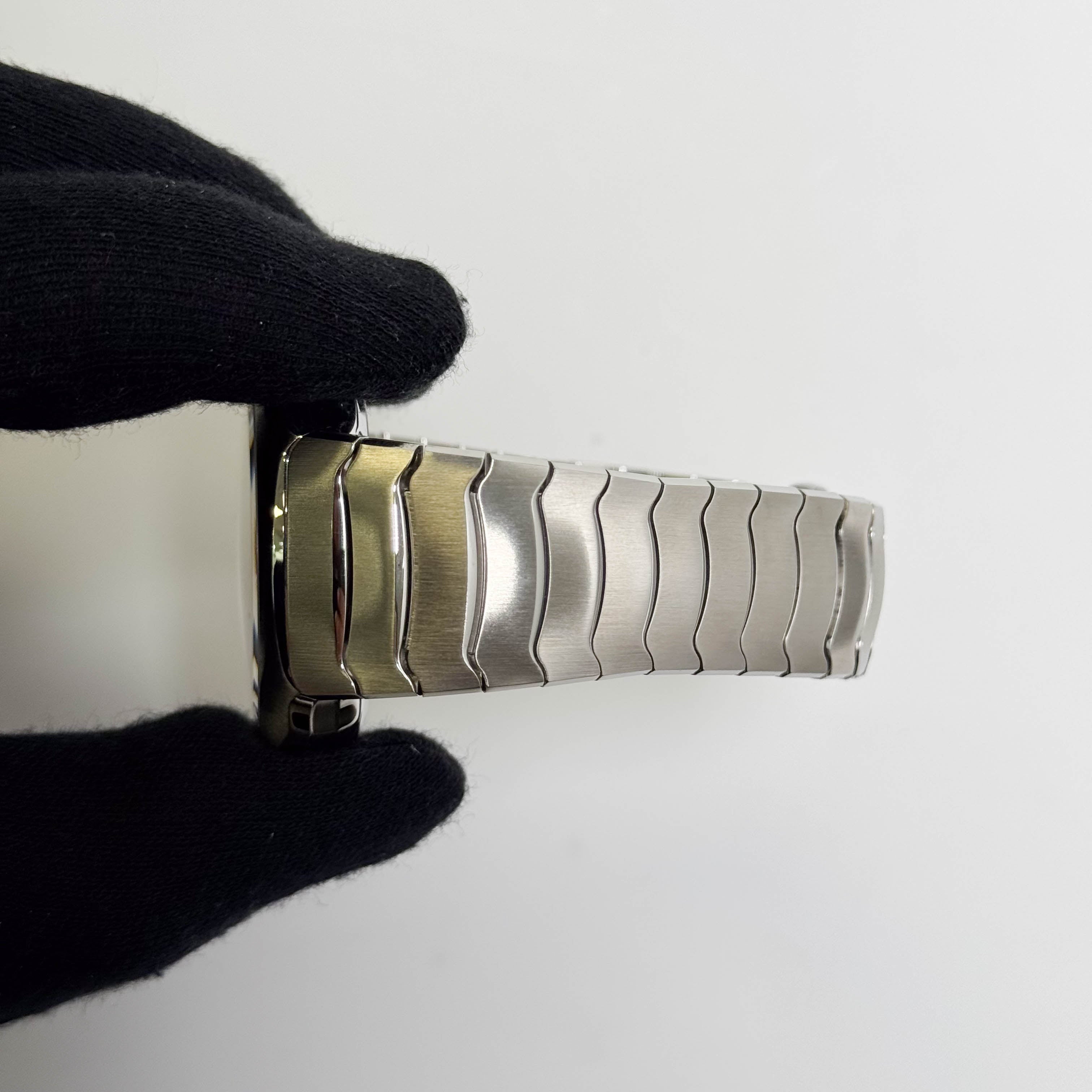 H. Moser & Cie. Steamliner Center Seconds 