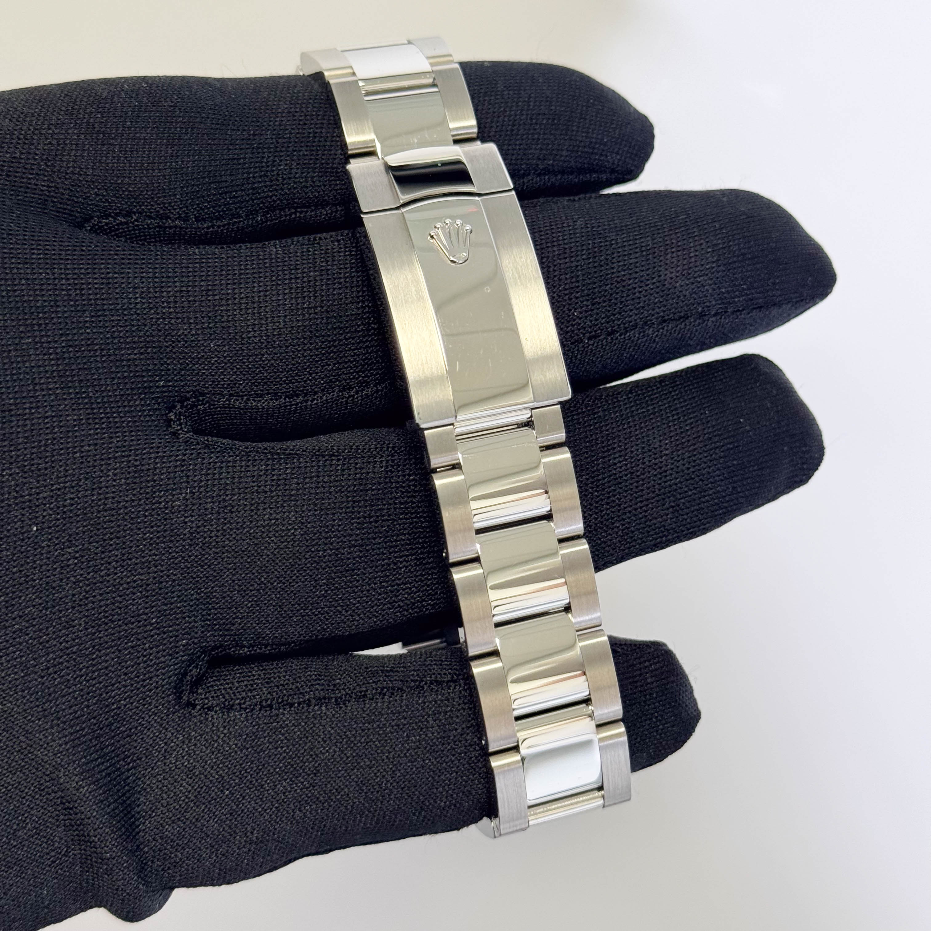 Rolex Datejust 41mm Rhodium Dial Watch Ref# 126300 - Happy Jewelers Fine Jewelry Lifetime Warranty