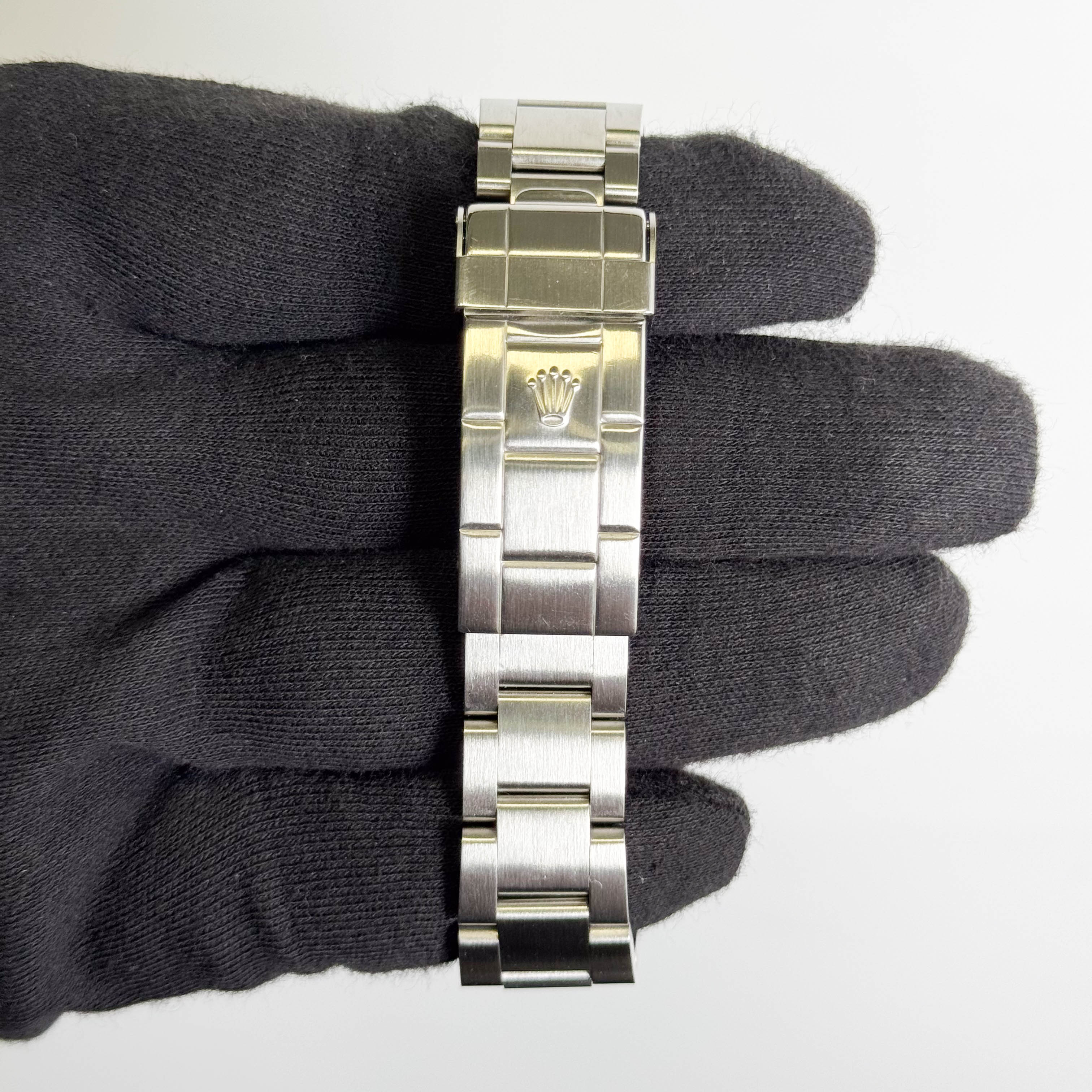 Rolex Submariner Stainless Steel 40mm Black Dial Watch Ref# 16610