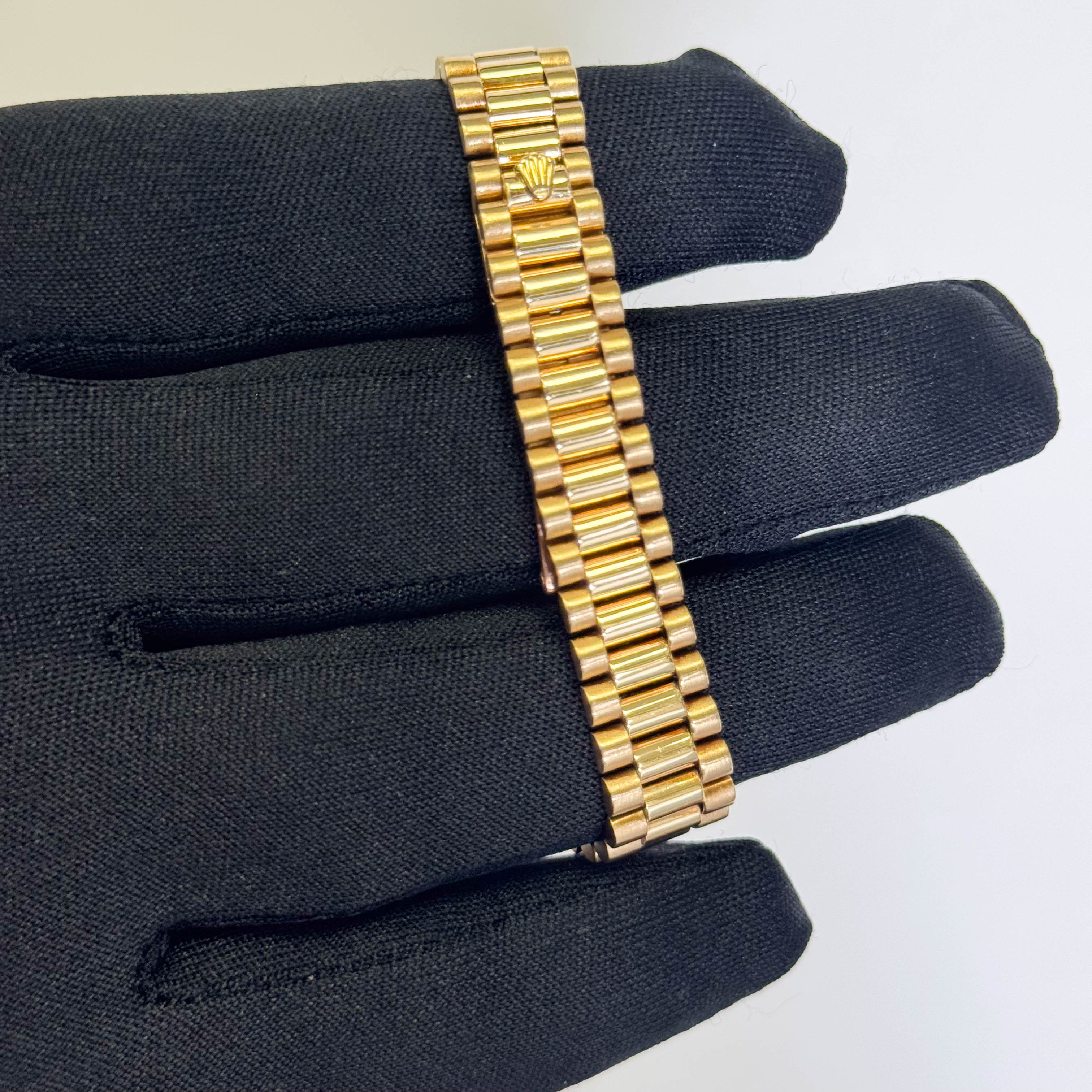 Rolex Datejust 26mm Champagne Dial Watch Ref# 6917 - Happy Jewelers Fine Jewelry Lifetime Warranty