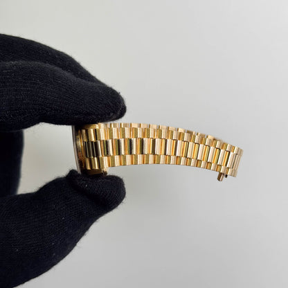 Rolex Datejust 26mm Champagne Dial Watch Ref# 68058