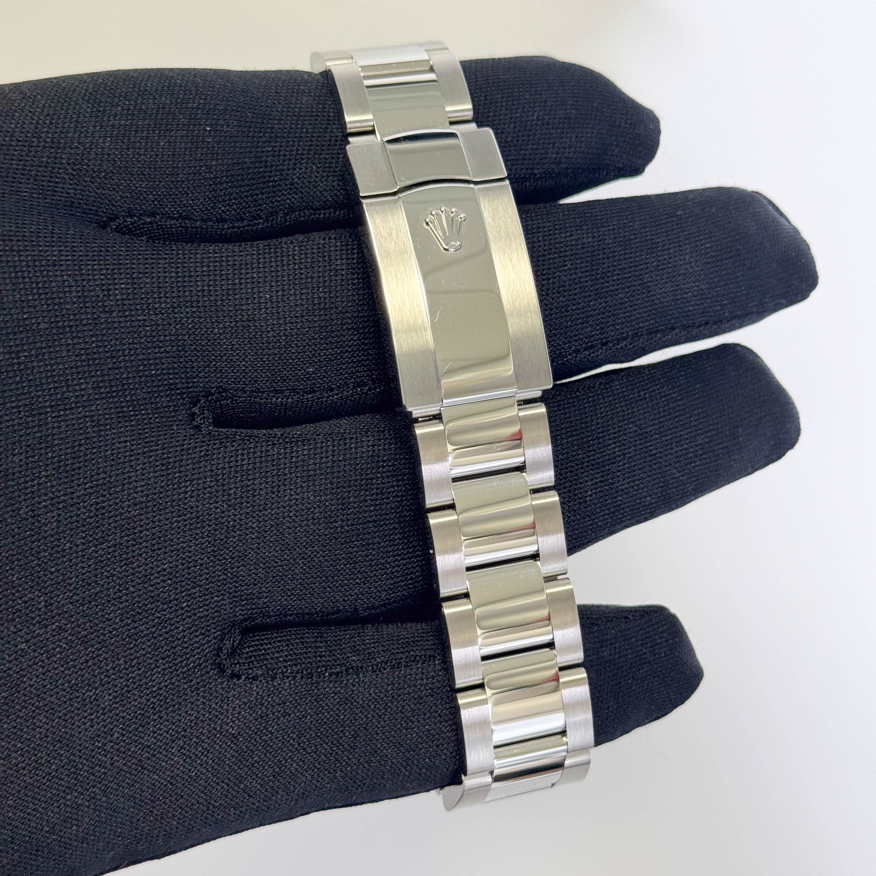 Rolex Datejust 41mm Rhodium Dial Watch Ref# 126334 - Happy Jewelers Fine Jewelry Lifetime Warranty