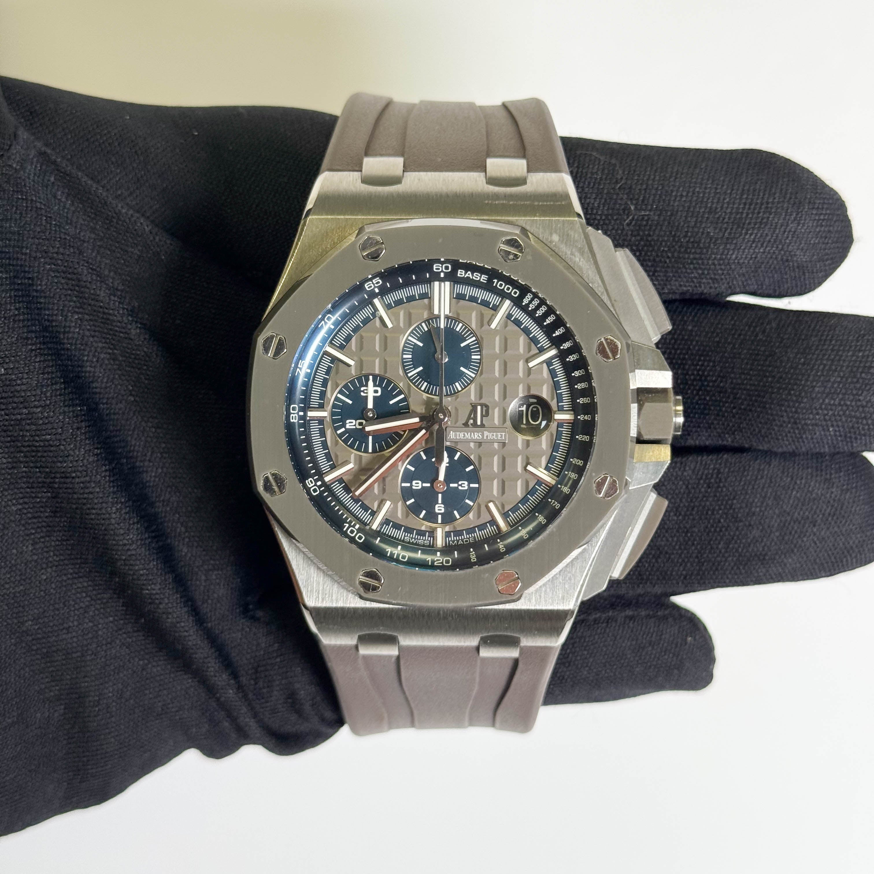 Audemars Piguet Offshore 44mm Grey Dial Watch Ref# 26400IO.OO.A004CA.02 - Happy Jewelers Fine Jewelry Lifetime Warranty