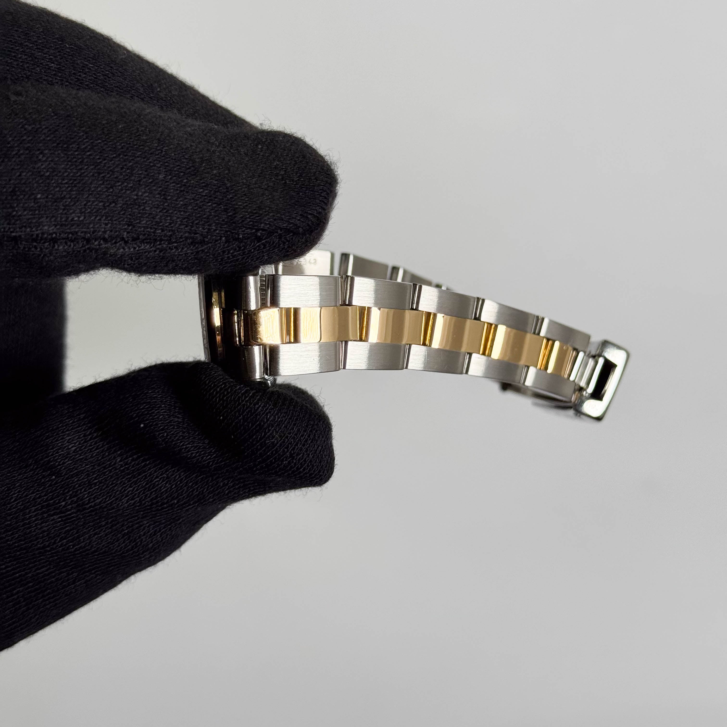 Rolex Datejust 26mm White Dial Watch Ref# 67183