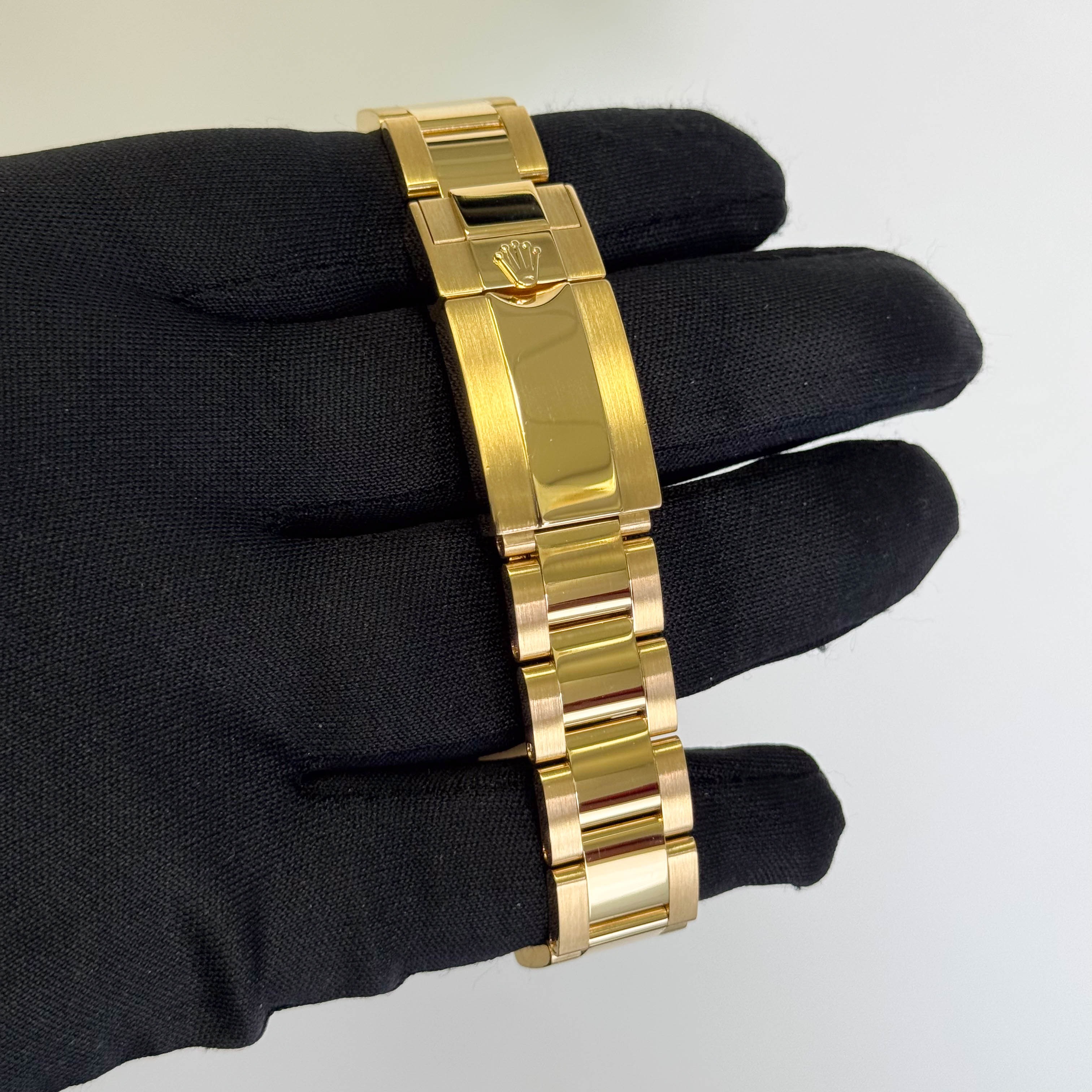 Rolex Daytona 40mm Black Dial Watch Ref# 116508 - Happy Jewelers Fine Jewelry Lifetime Warranty