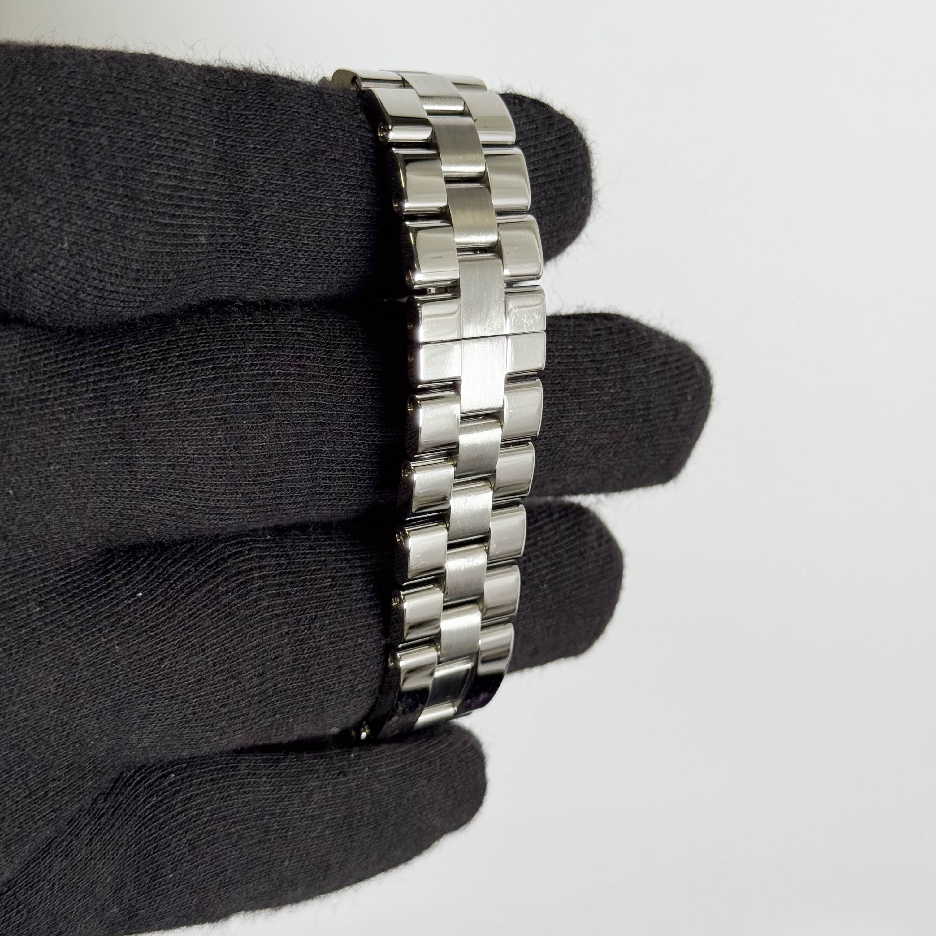 Cartier Roadster 31mm Silver Dial Watch Ref# W62016V3
