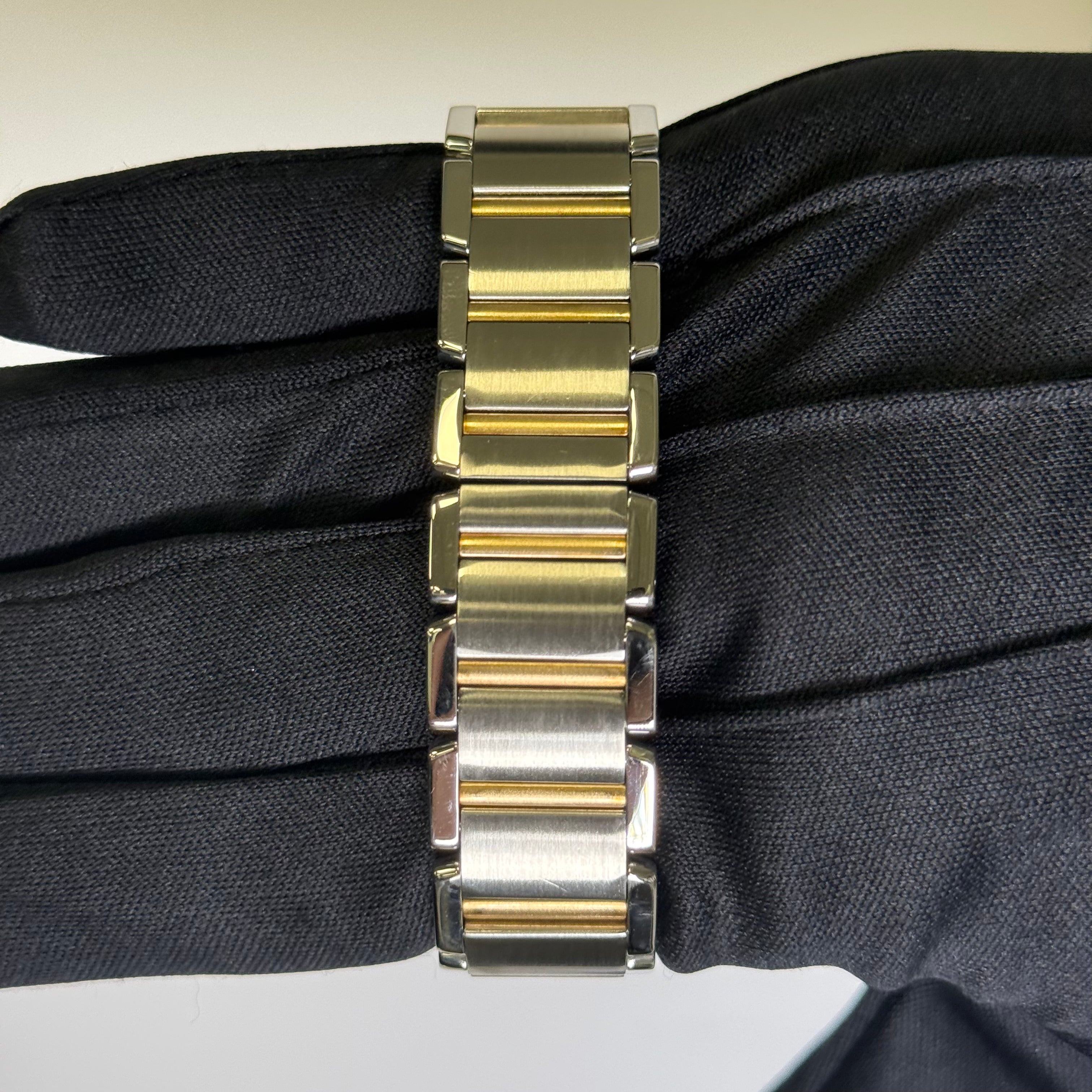 Cartier Tank 25mm White Dial Watch Ref# W51012Q4