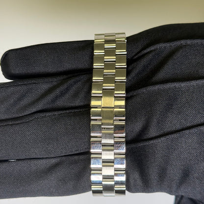 Cartier Roadster 31mm Silver Dial Watch Ref# W62016V3