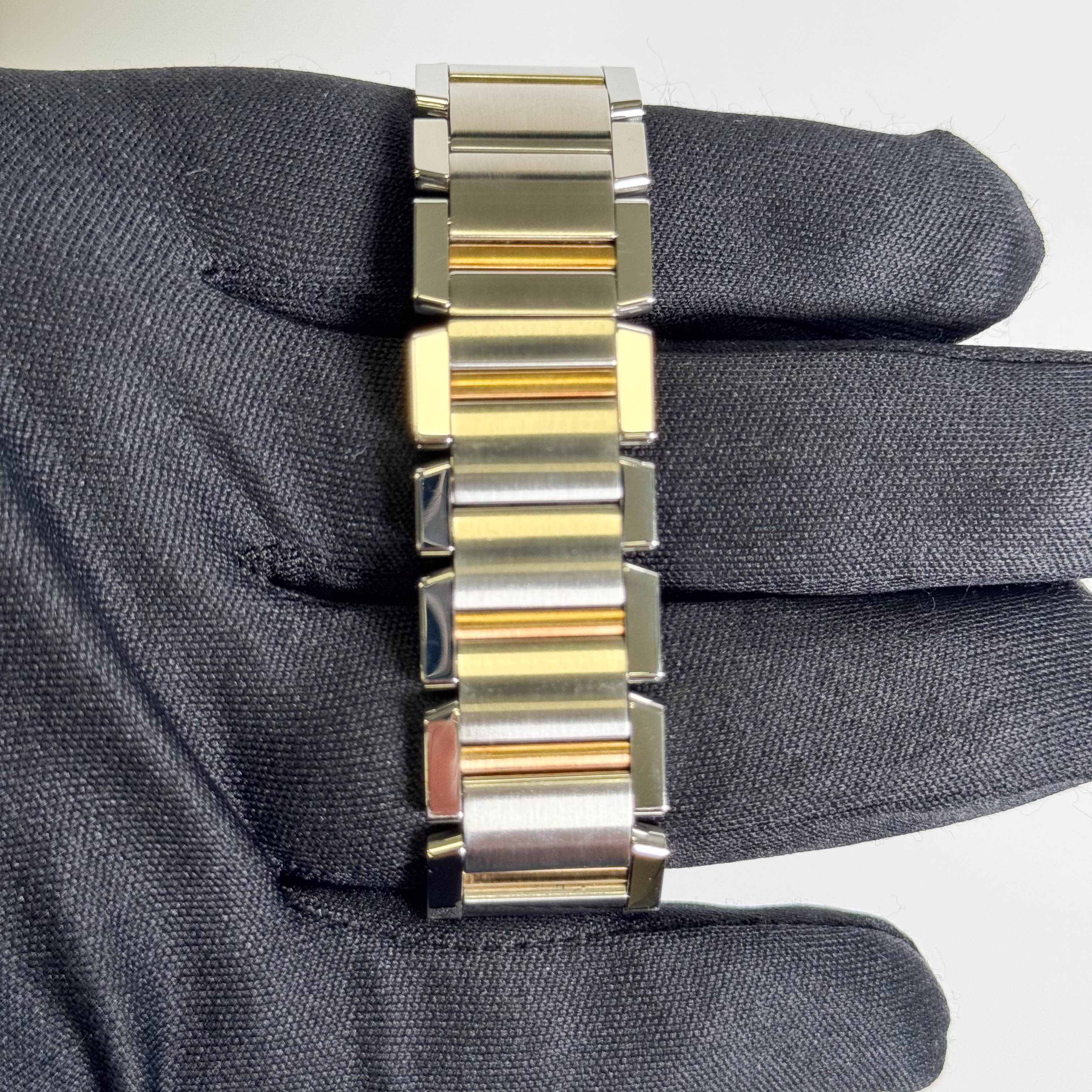 Cartier Tank Francaise 25mm Ivory Dial Watch Ref#W51005Q4