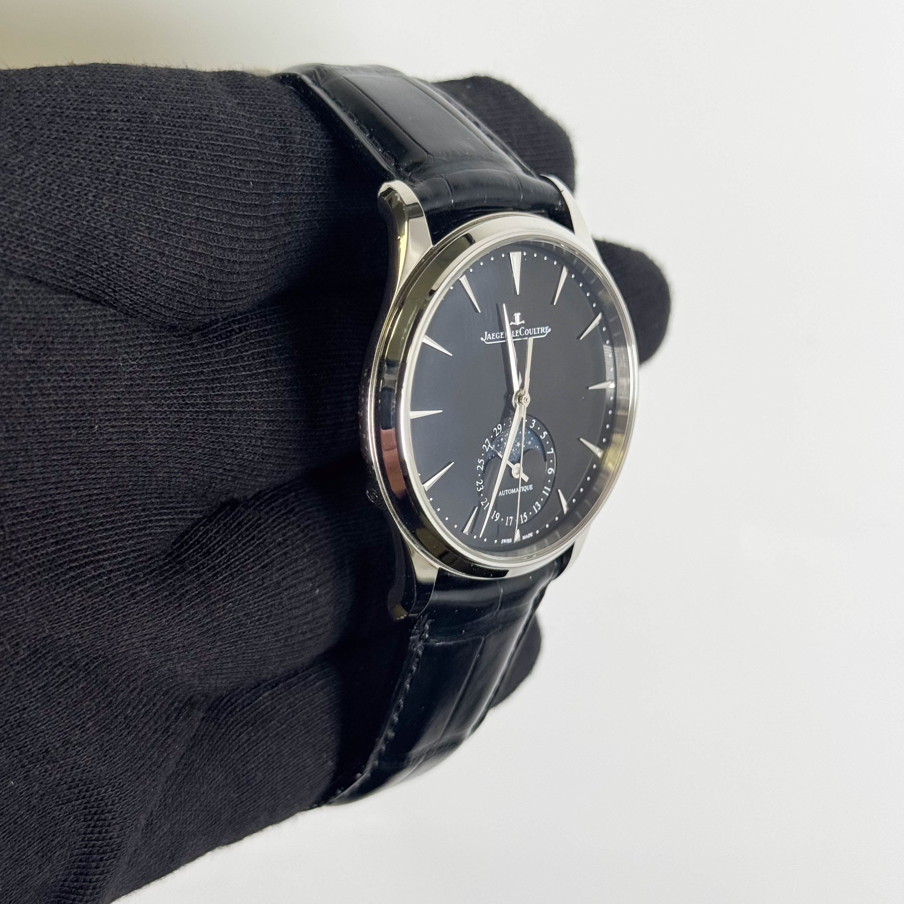 Jaeger LeCoultre Master Ultra Thin 39mm Black Dial Watch Ref# Q1368471