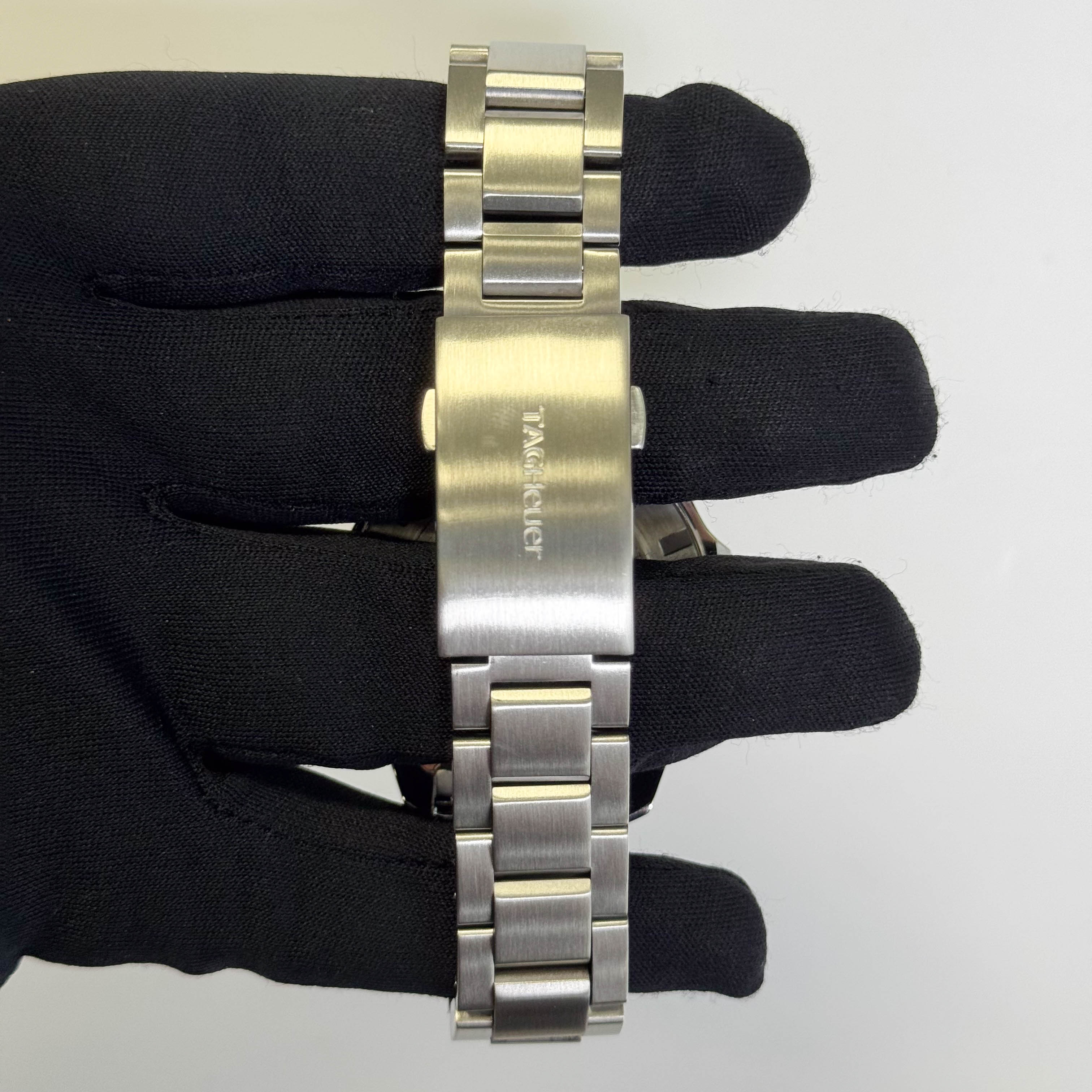 Tag Heuer Aquaracer 43mm White Dial Watch Ref# WAY2013.BA0927