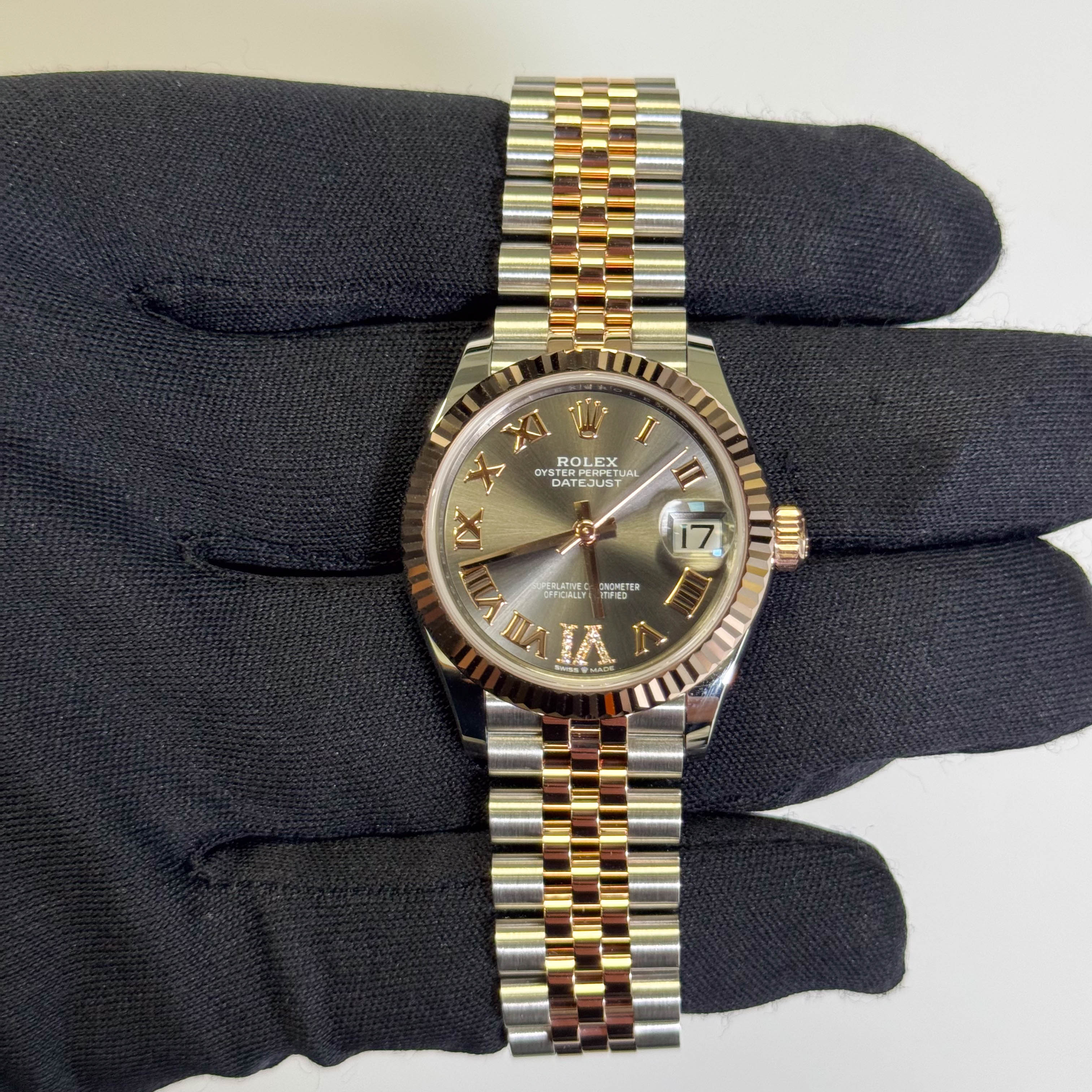 Rolex Datejust 31mm Rhodium Dial Watch Ref# 278271