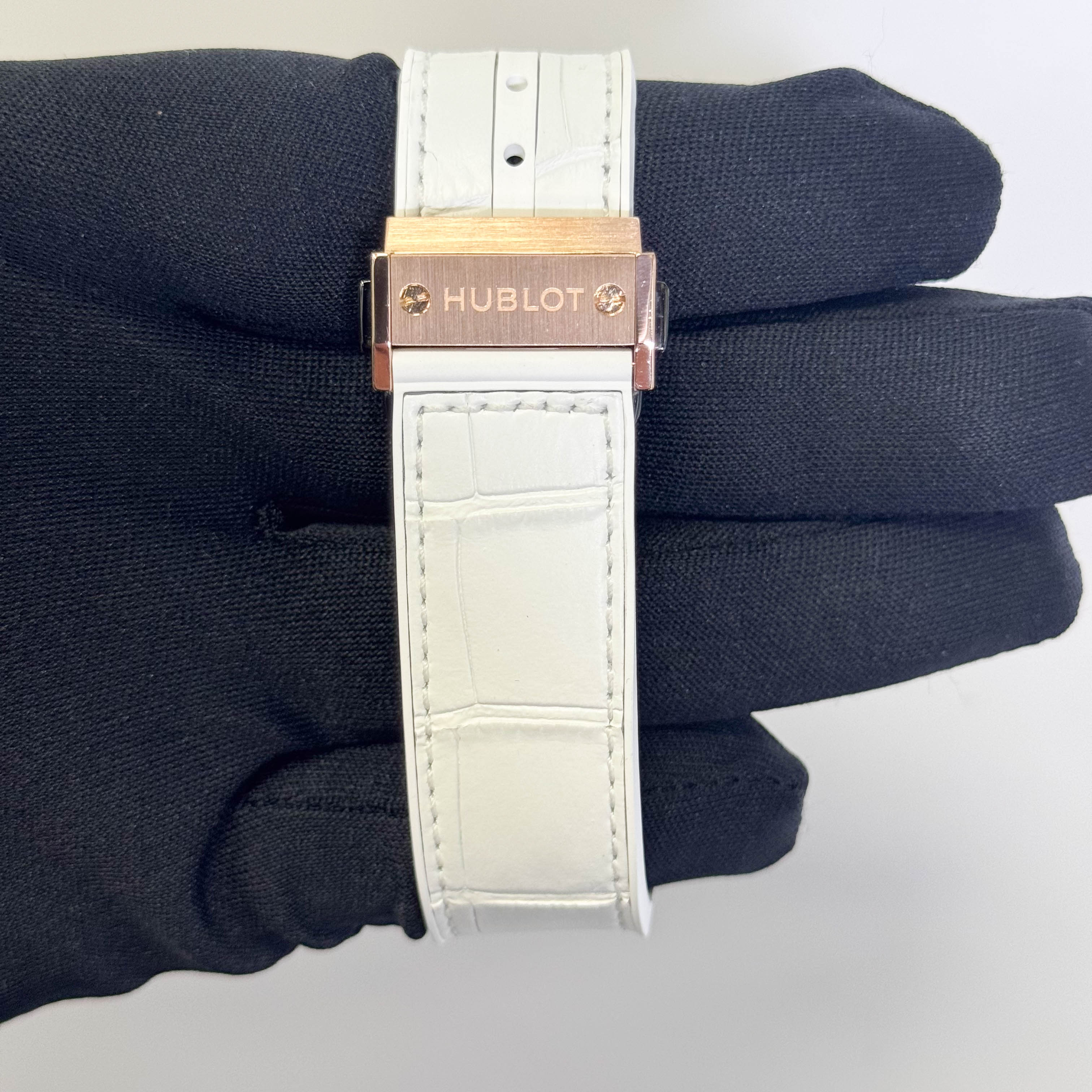 Hublot Big Bang 41mm White Dial Watch Ref# 341.PE.230.RW.114