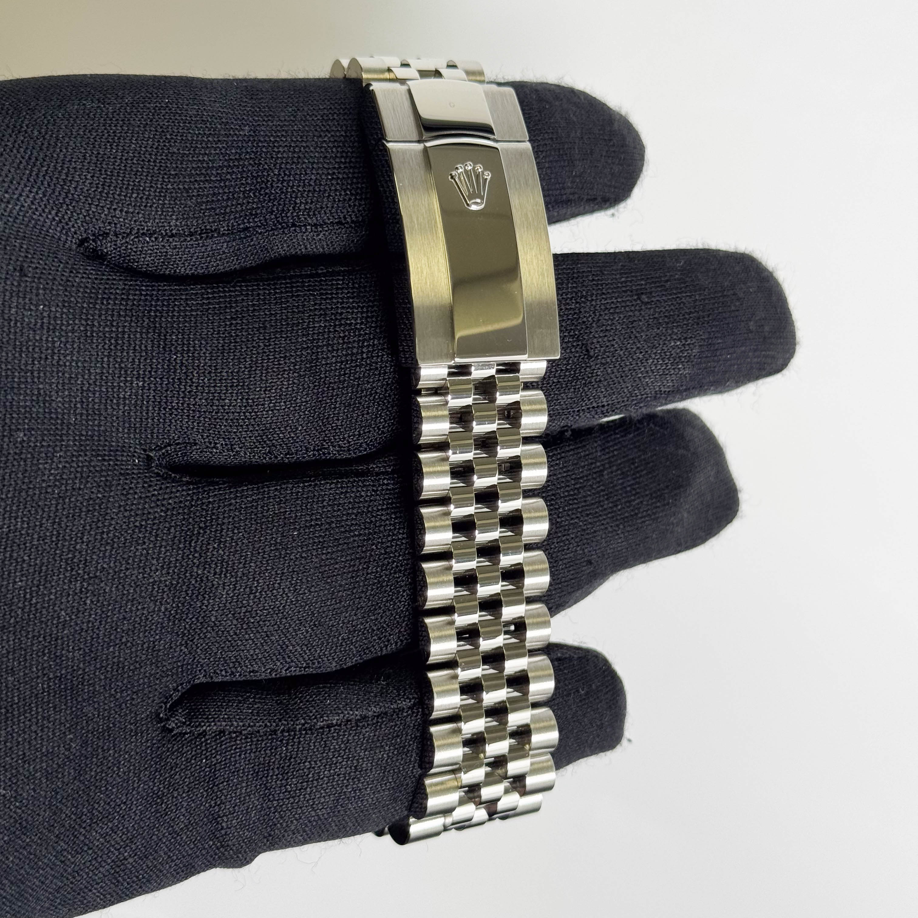 Rolex Datejust 41mm Black Dial Watch Ref# 126334 - Happy Jewelers Fine Jewelry Lifetime Warranty