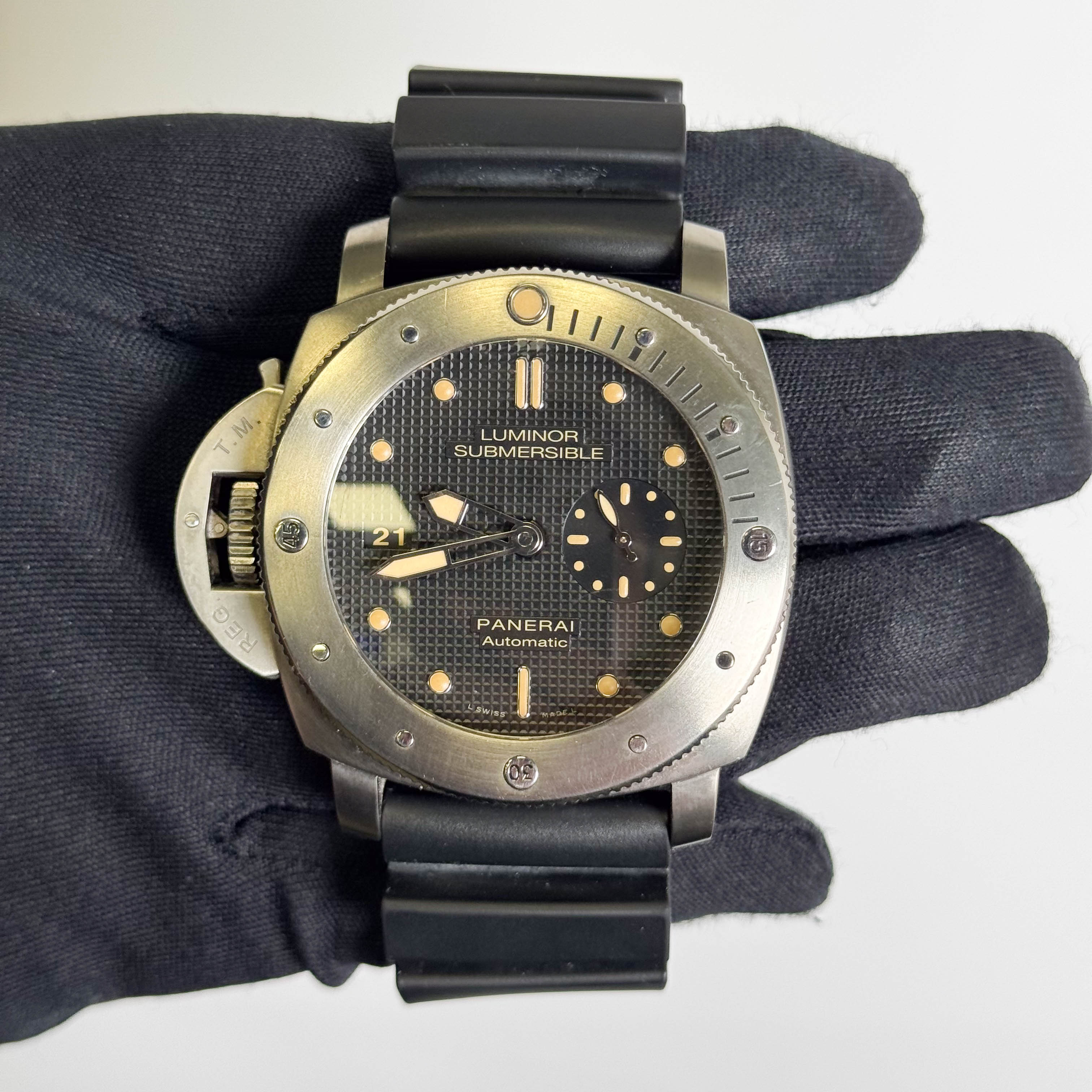 Panerai Luminor 44mm Black Dial Watch Ref# PAM00569