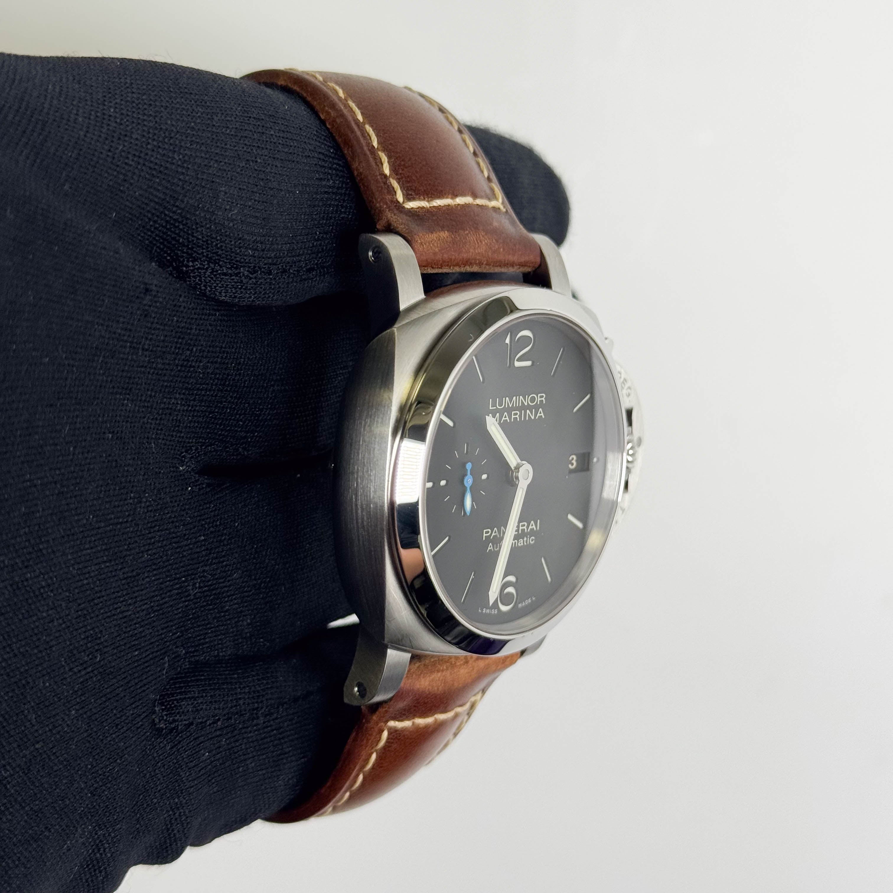 Panerai Luminor 42mm Black Dial Watch Ref# PAM01392 - Happy Jewelers Fine Jewelry Lifetime Warranty