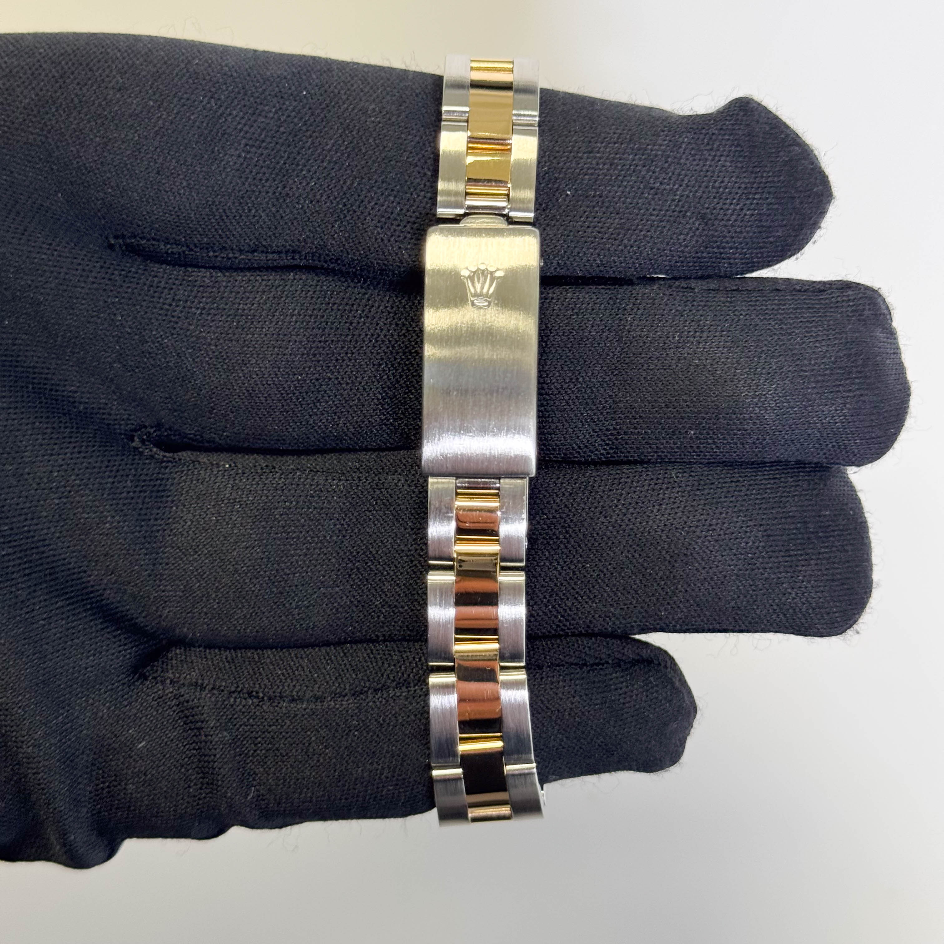 Rolex Datejust 26mm White Dial Watch Ref# 69173