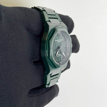 Girard Perregaux Laureato 38mm Green Dial Watch Ref# 81005-32-3080-1CX