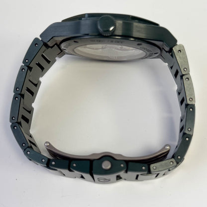 Girard Perregaux Laureato 38mm Green Dial Watch Ref# 81005-32-3080-1CX