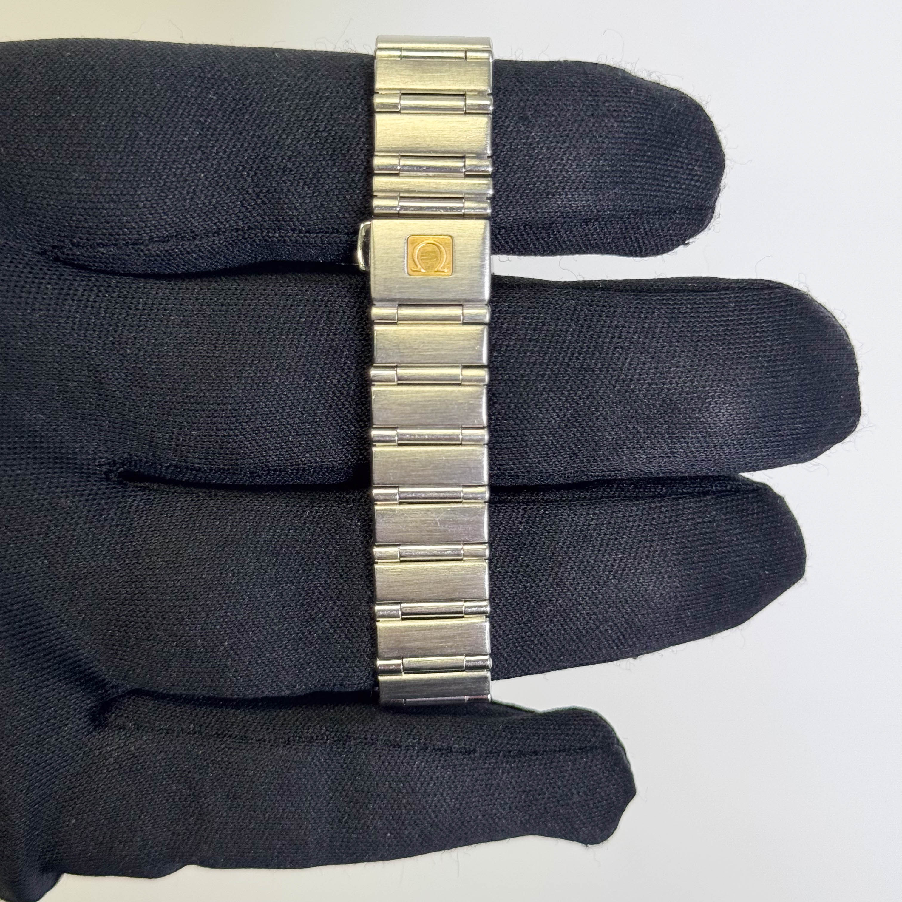 Omega Constellation Stainless Steel 22.5mm MOP Rainbow Gemstone Watch Ref# 1460.79.00 - Happy Jewelers Fine Jewelry Lifetime Warranty