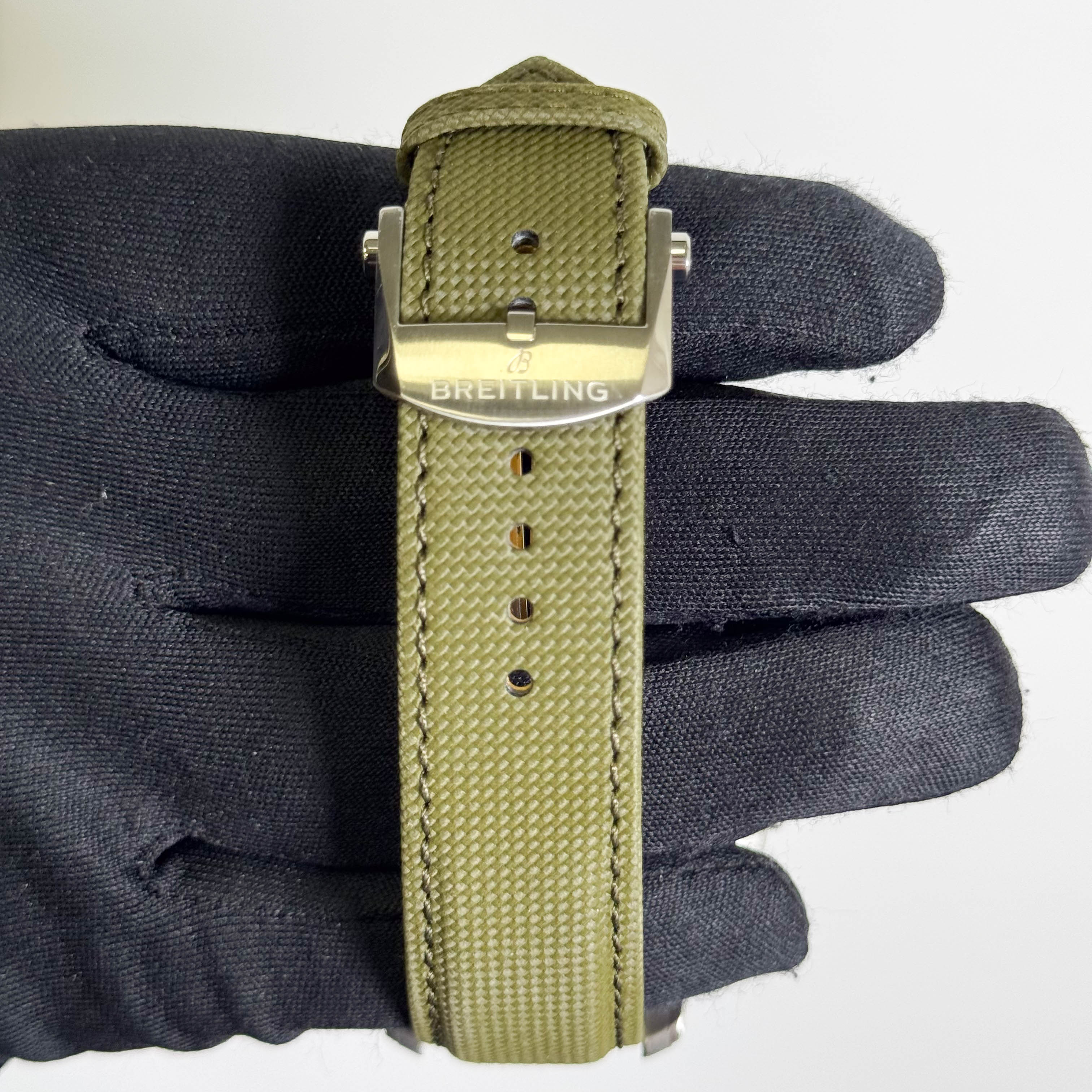 Breitling Avenger B01  44mm Green Dial Watch Ref# AB0147 - Happy Jewelers Fine Jewelry Lifetime Warranty