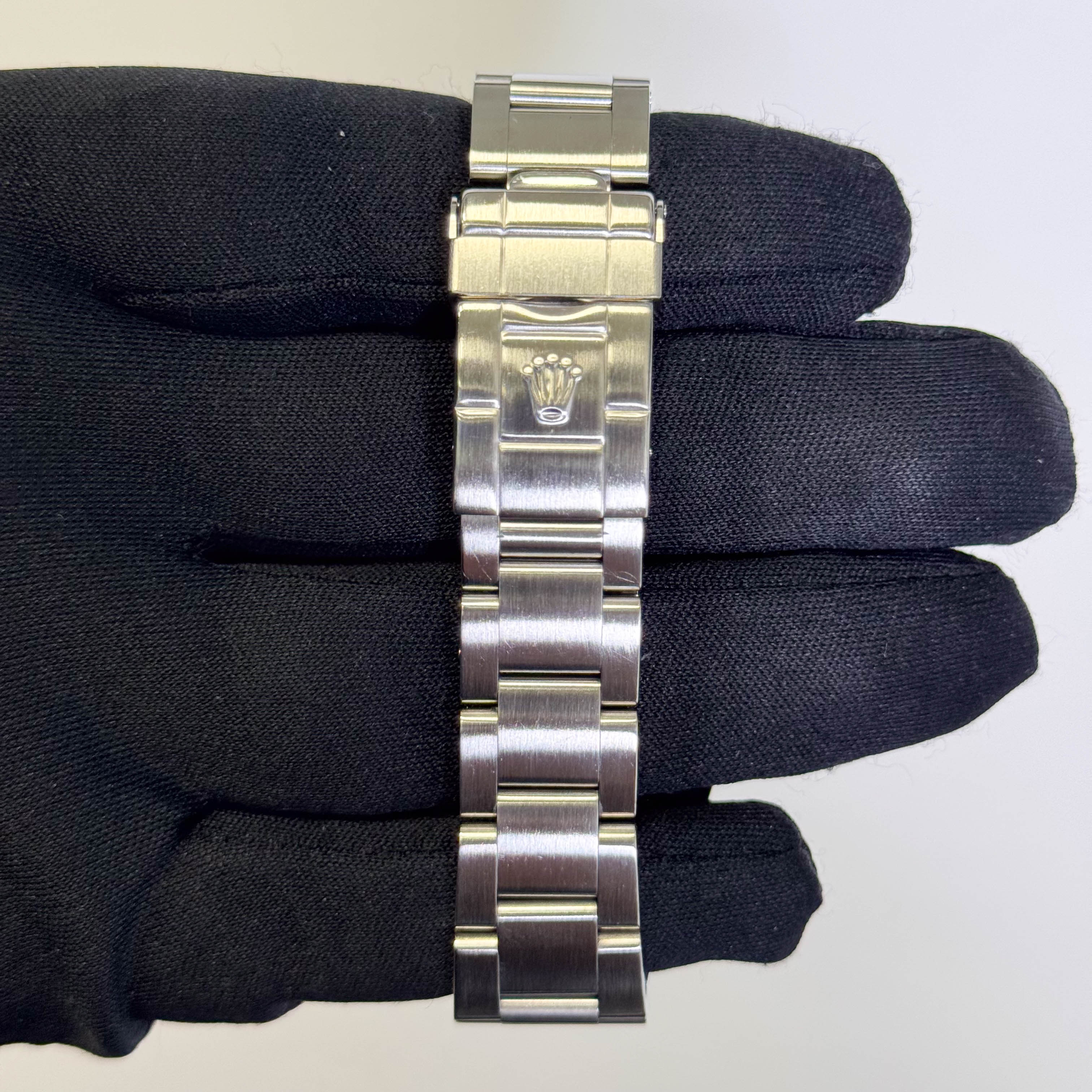 Rolex Explorer II 40mm White Dial Watch Ref# 16570 - Happy Jewelers Fine Jewelry Lifetime Warranty