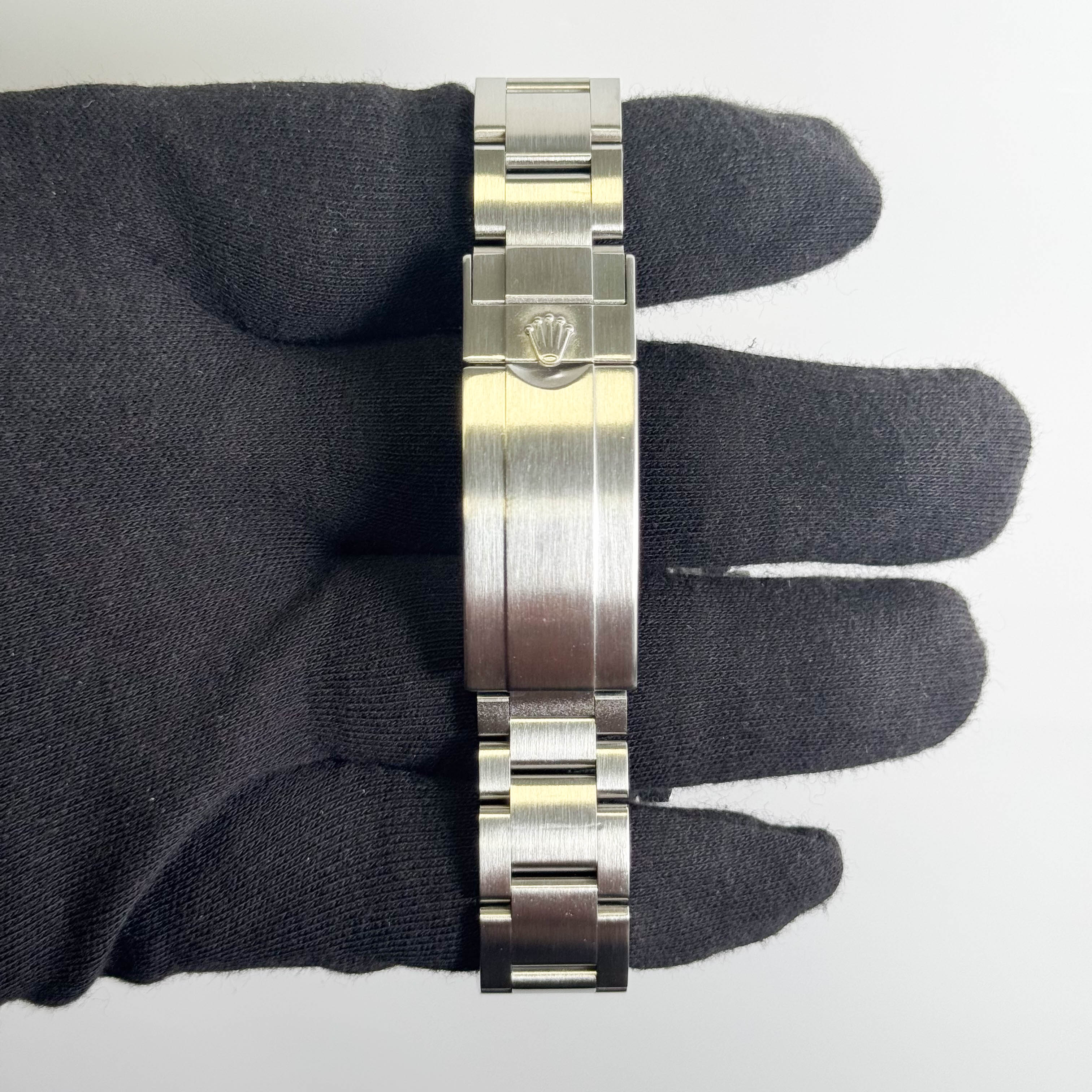 Rolex Submariner 40mm Black Dial Watch Ref# 116610LN