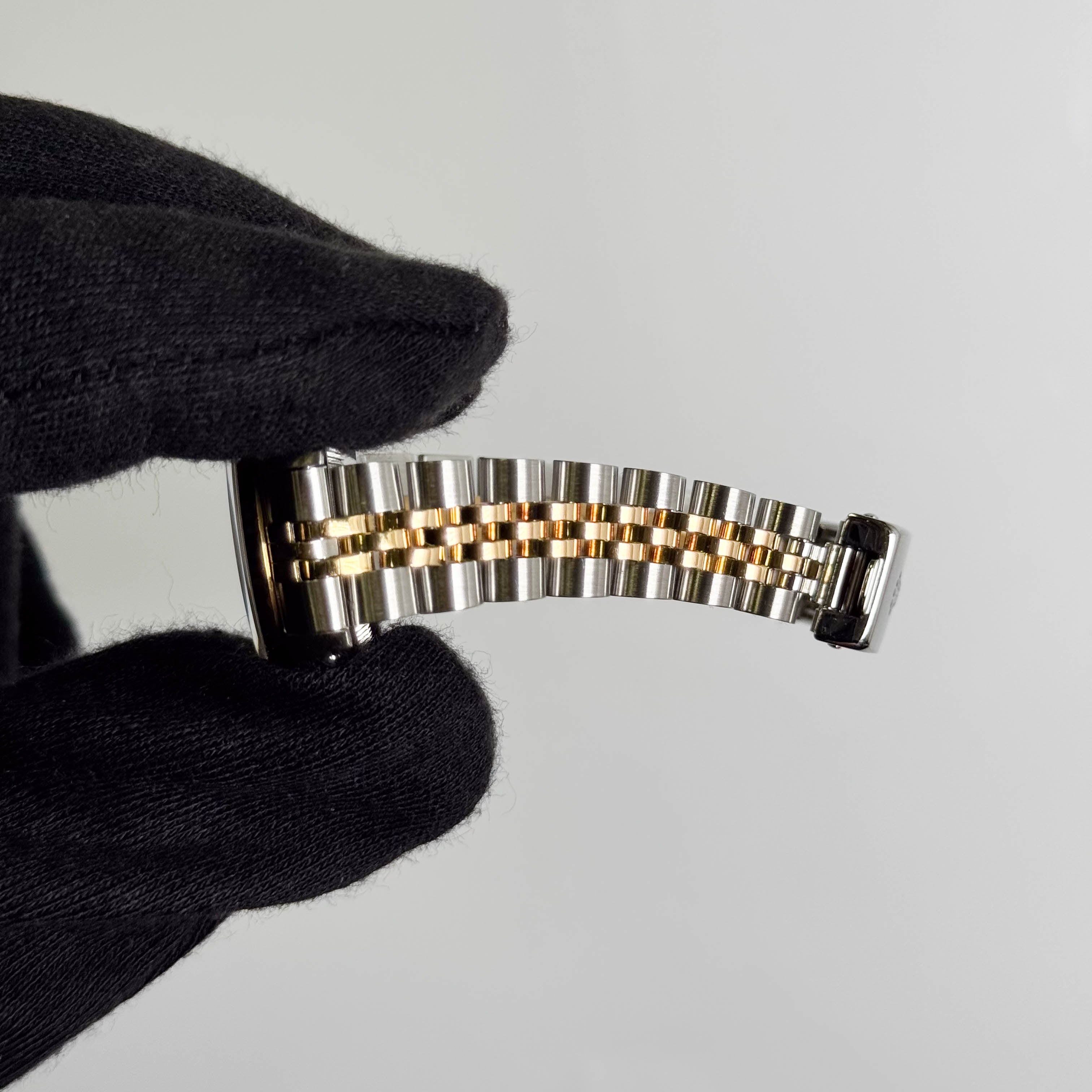 Rolex Datejust 26mm Champagne Dial Watch Ref# 69173