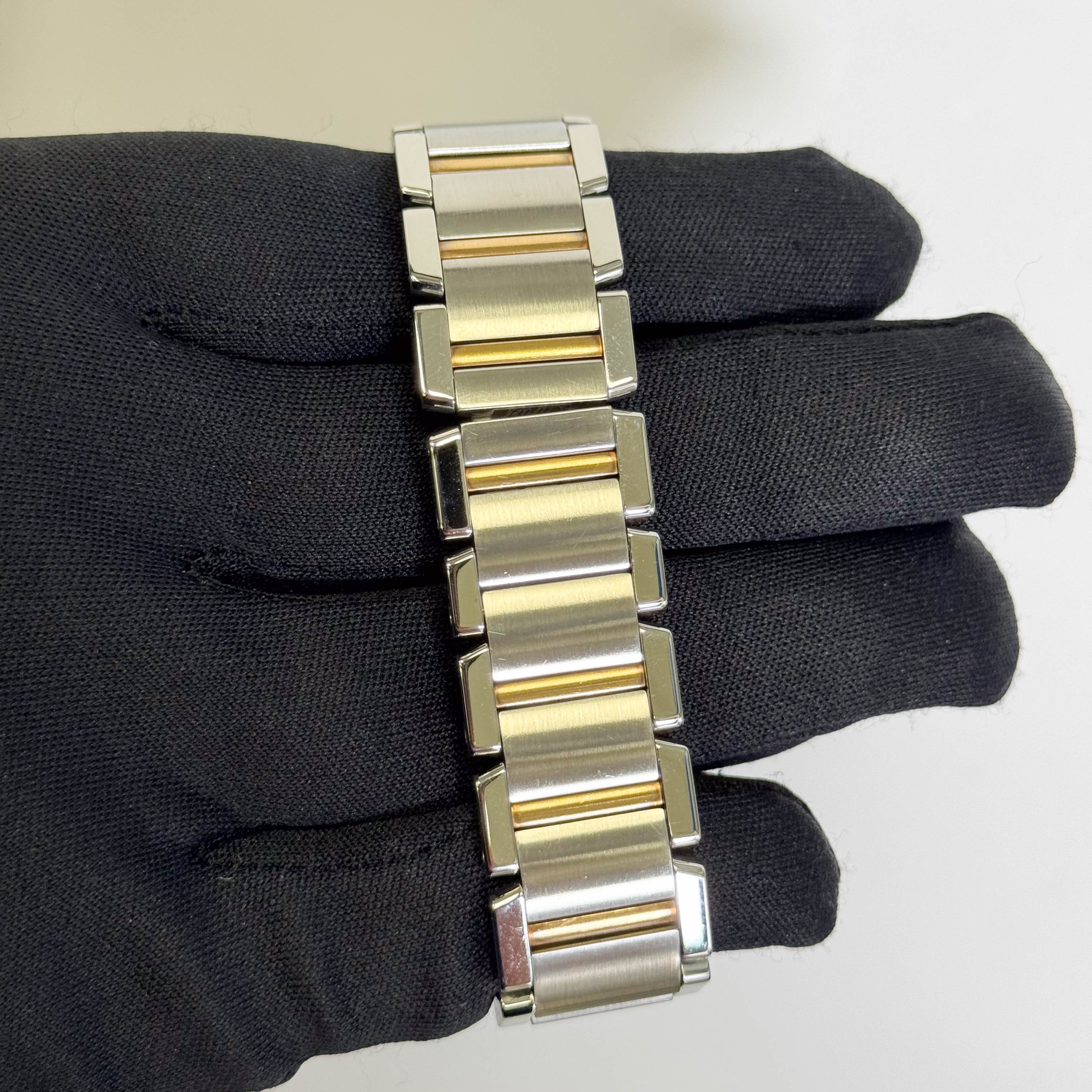 Cartier Tank Francaise 25mm Ivory Dial Ref#W51005Q4