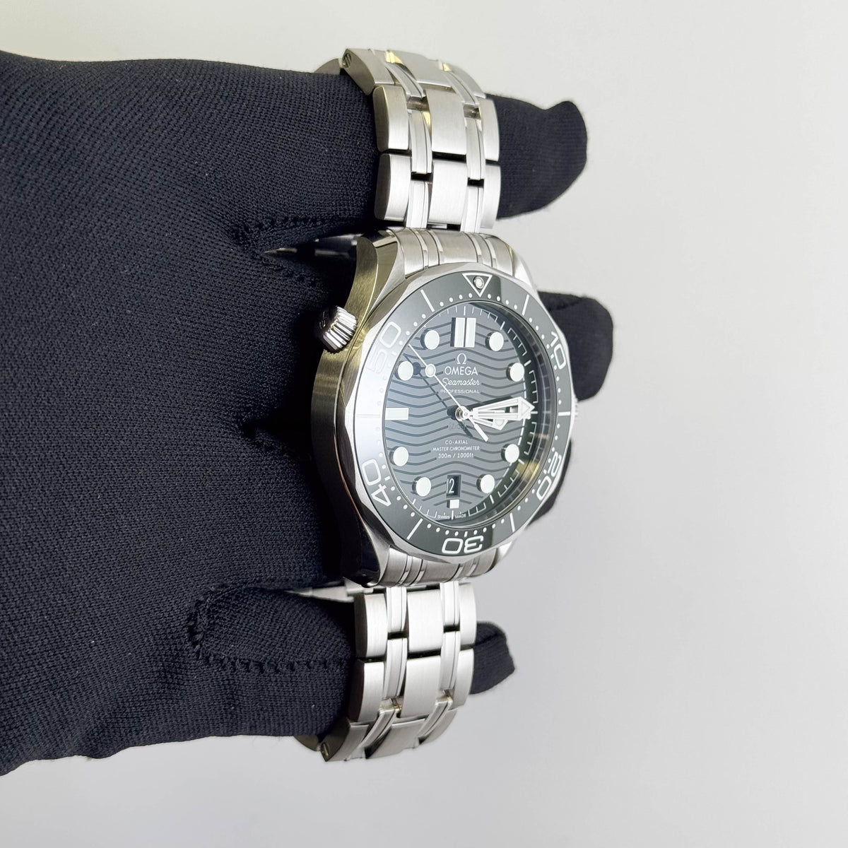 Omega Seamaster Diver 300m Green Dial Watch Ref# 210.3.42.20.10.001