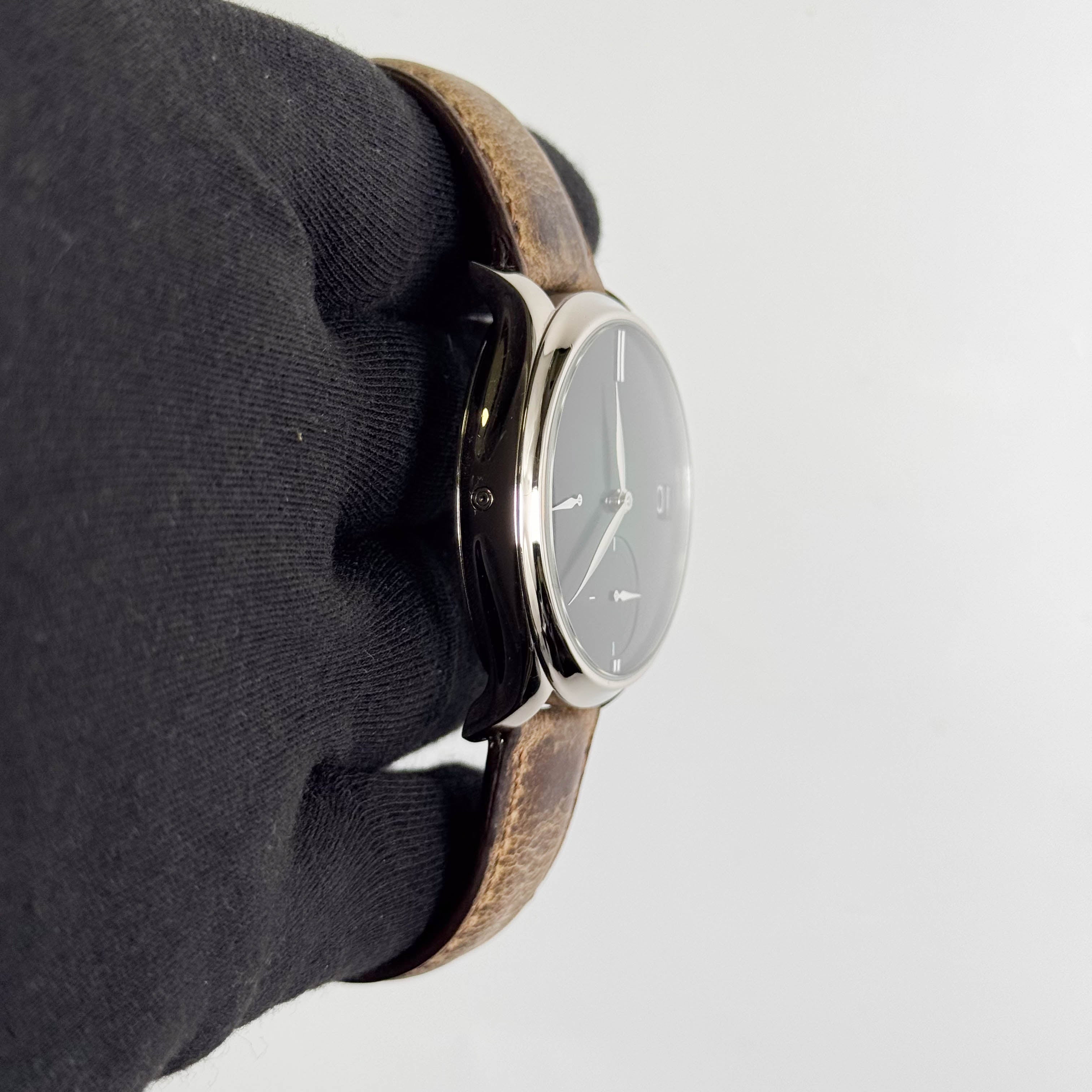 H. Moser & Cie Endeavour Perpetual Calendar Purity 42mm Green Dial Watch Ref# 1800-0202