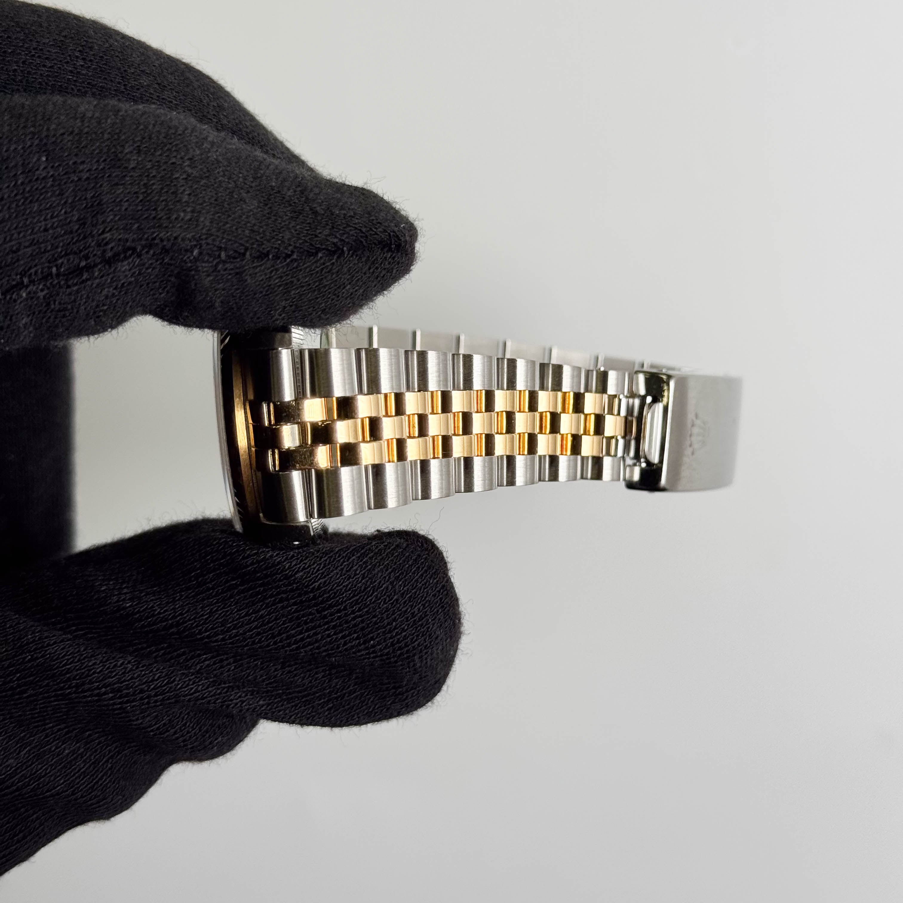 Rolex Datejust 31mm Champagne Dial Watch Ref# 68273