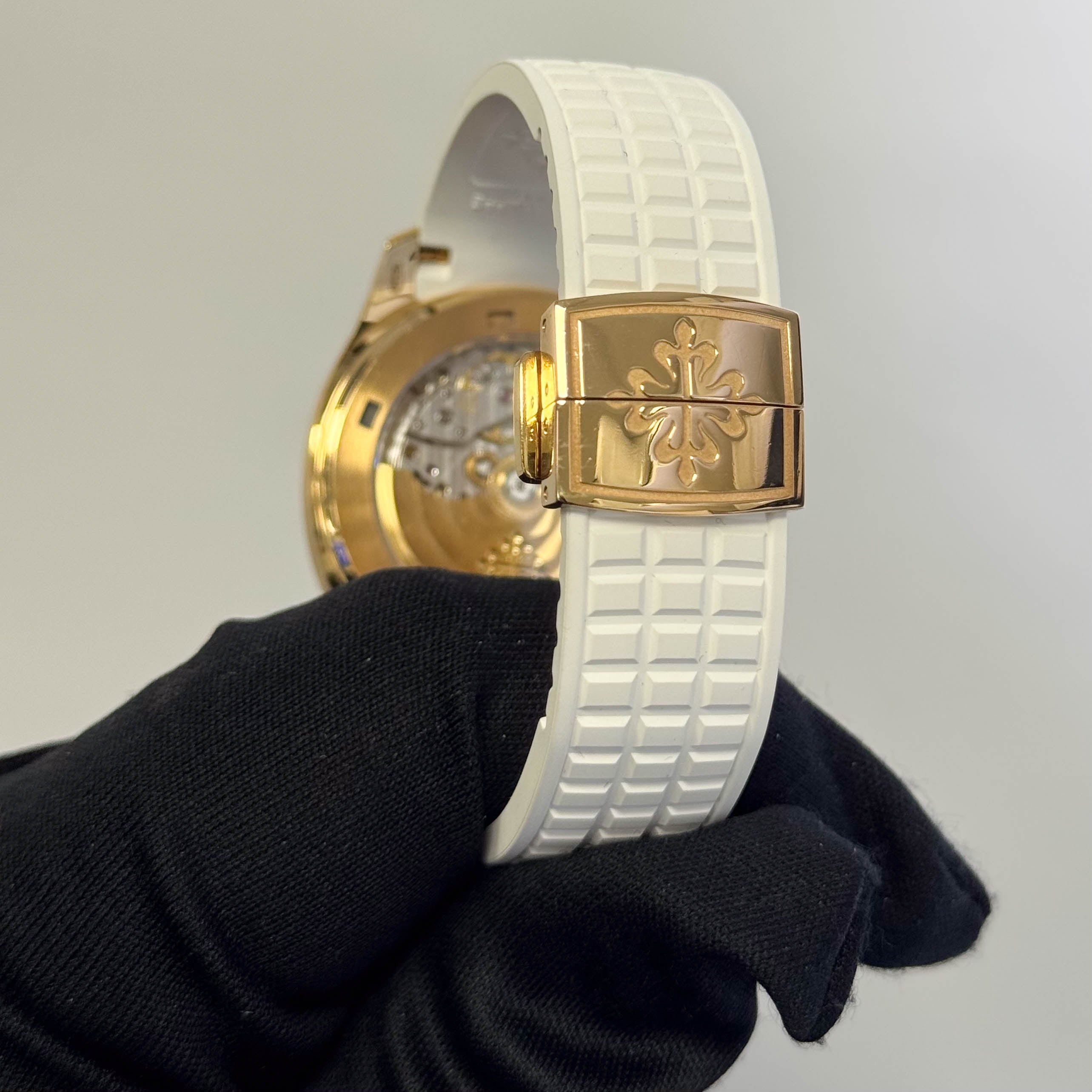 Patek Philippe Aquanaut 38.8mm White Dial Watch Ref# 5268/200R-001 - Happy Jewelers Fine Jewelry Lifetime Warranty