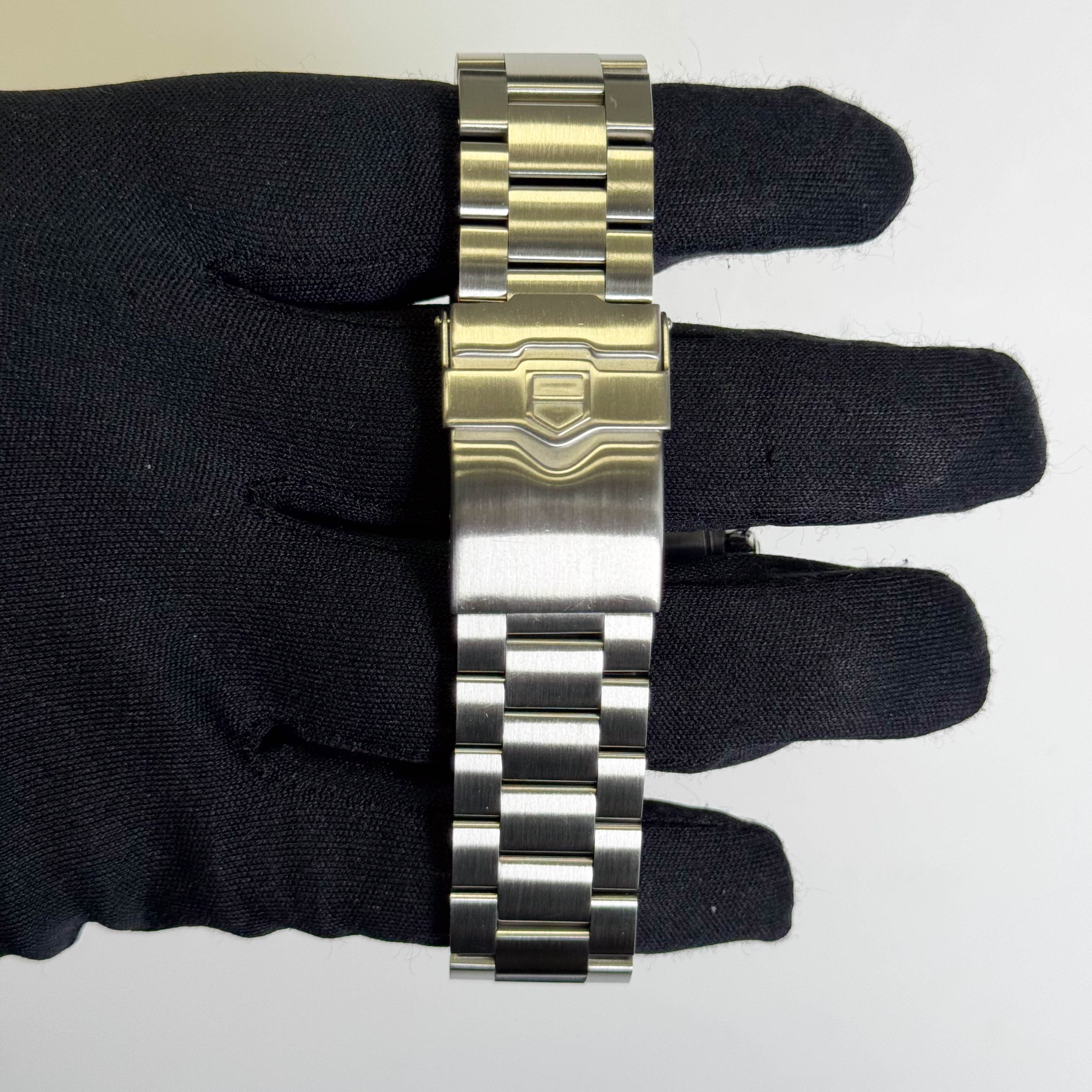 Tag Heuer Formula 1 Red Bull Racing Edition Stainless Steel 43mm Blue Dial Watch Ref# CAZ1018.BA0842 - Happy Jewelers Fine Jewelry Lifetime Warranty