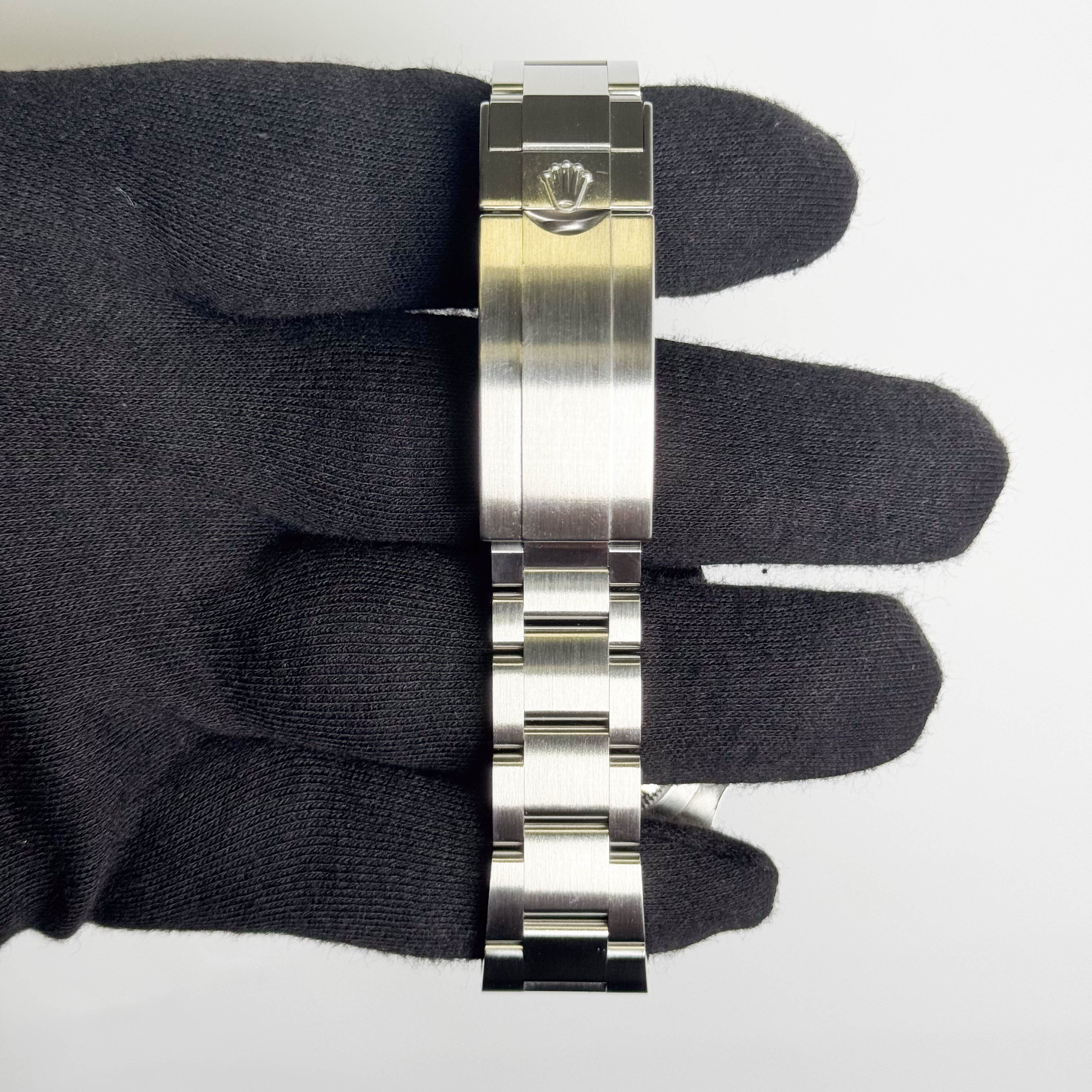 Rolex Submariner 40mm Black Dial Watch Ref# 116610LN