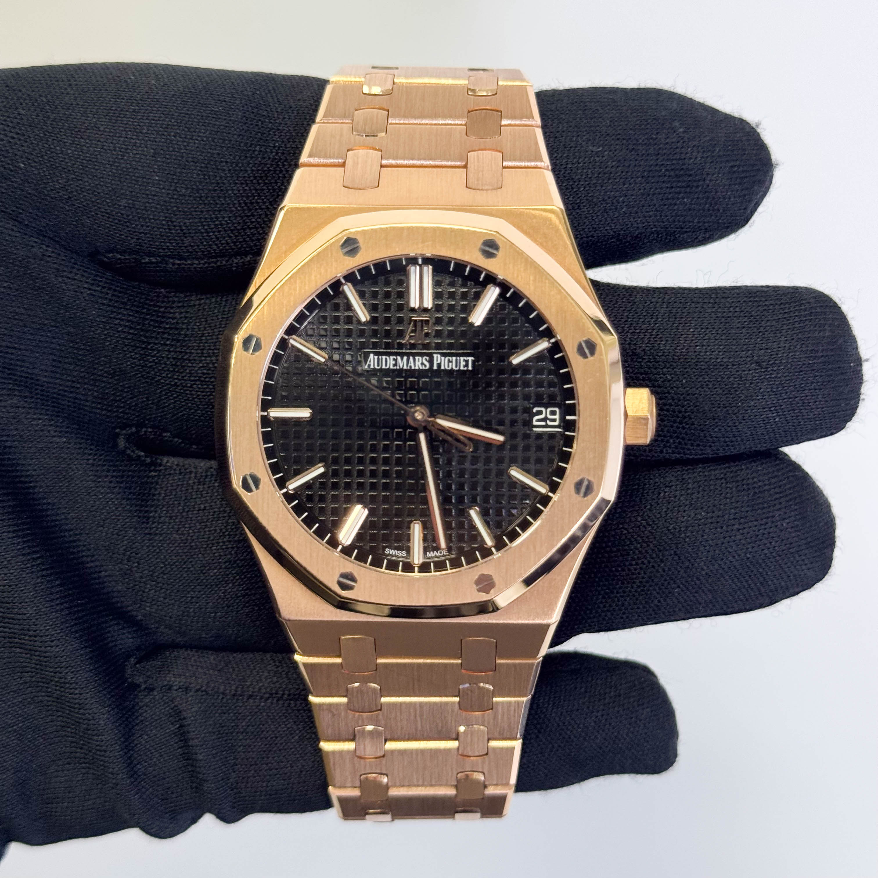 Audemars Piguet Royal Oak 41mm Black Dial Watch Ref# 15500OR.OO.D002CR.01 - Happy Jewelers Fine Jewelry Lifetime Warranty