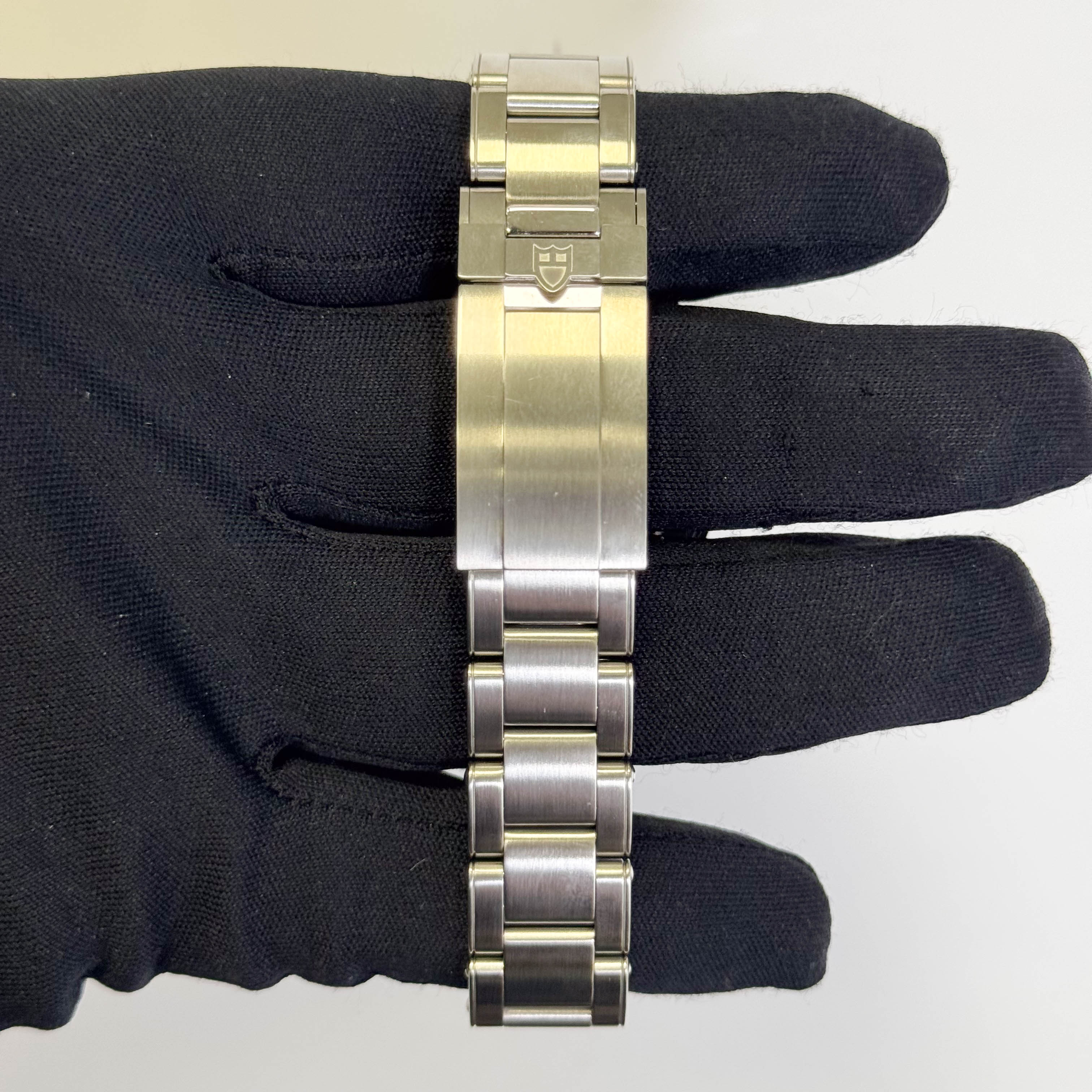 Tudor Black Bay 39mm Black Dial Watch Ref# 7939G1A0NRU - Happy Jewelers Fine Jewelry Lifetime Warranty