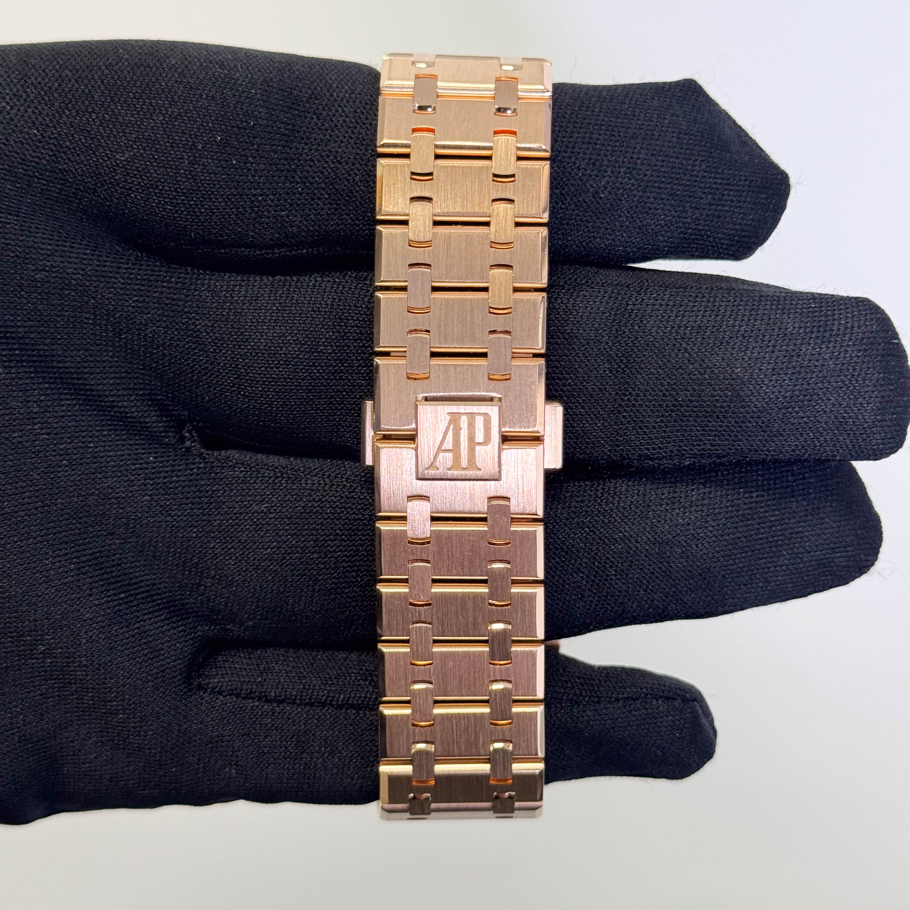 Audemars Piguet Royal Oak 39mm White Dial Watch Ref# 26252OR.OO.D092CR.02 - Happy Jewelers Fine Jewelry Lifetime Warranty